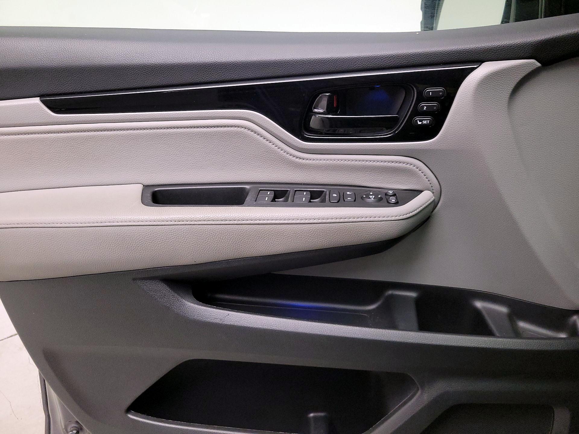 Thumbnail: 2022 Honda Odyssey - 12