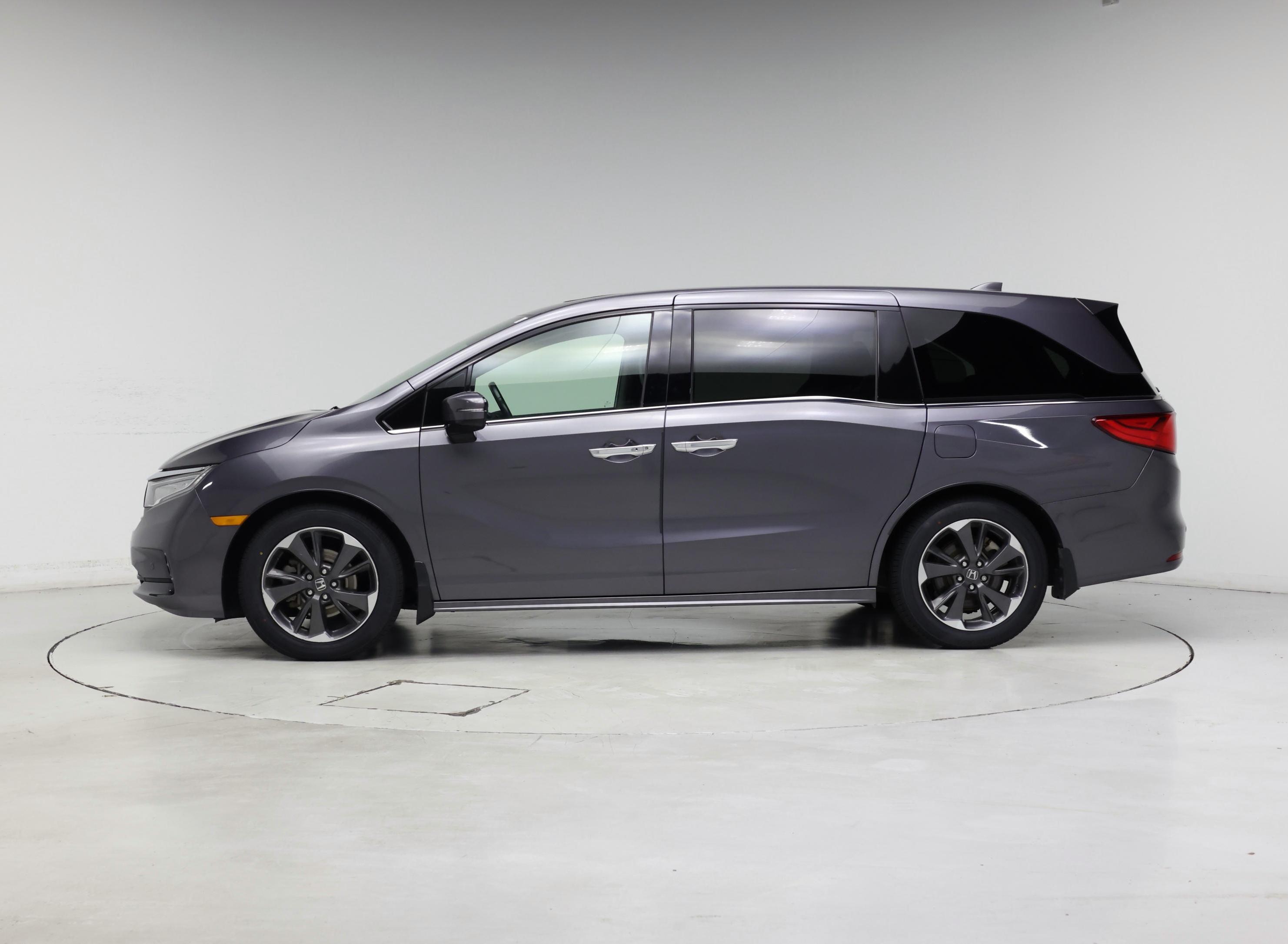 Thumbnail: 2022 Honda Odyssey - 3
