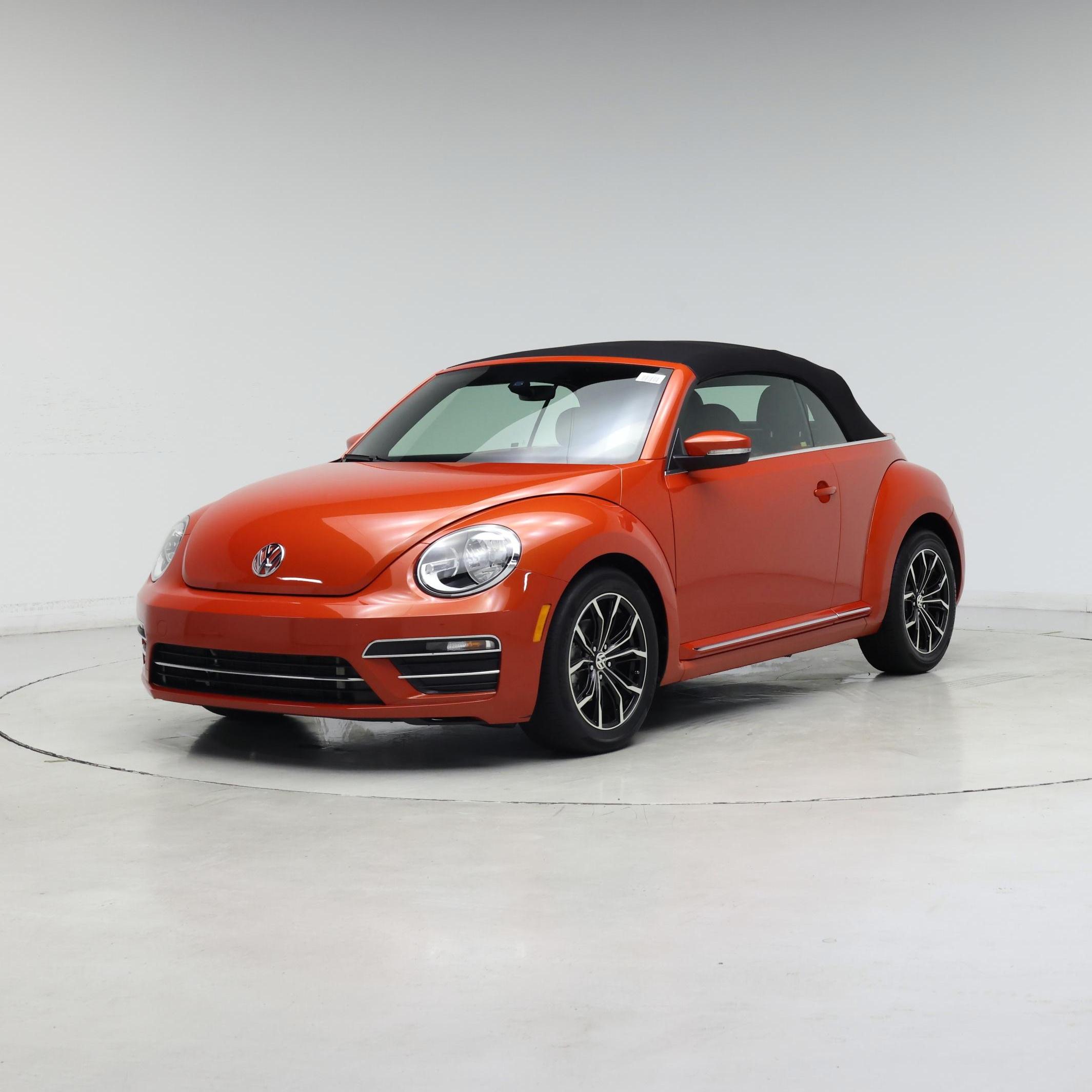 Thumbnail: 2018 Volkswagen Beetle - 4