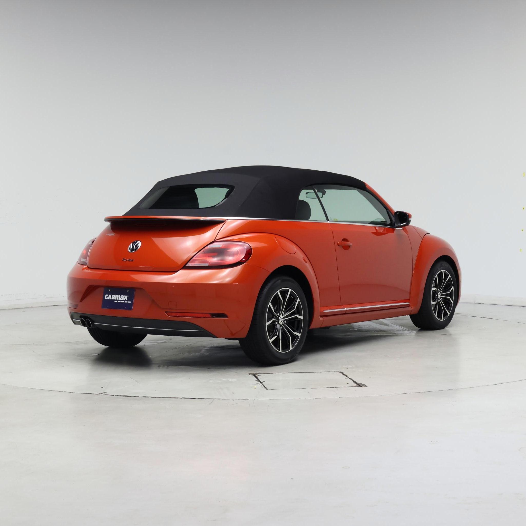 Thumbnail: 2018 Volkswagen Beetle - 8