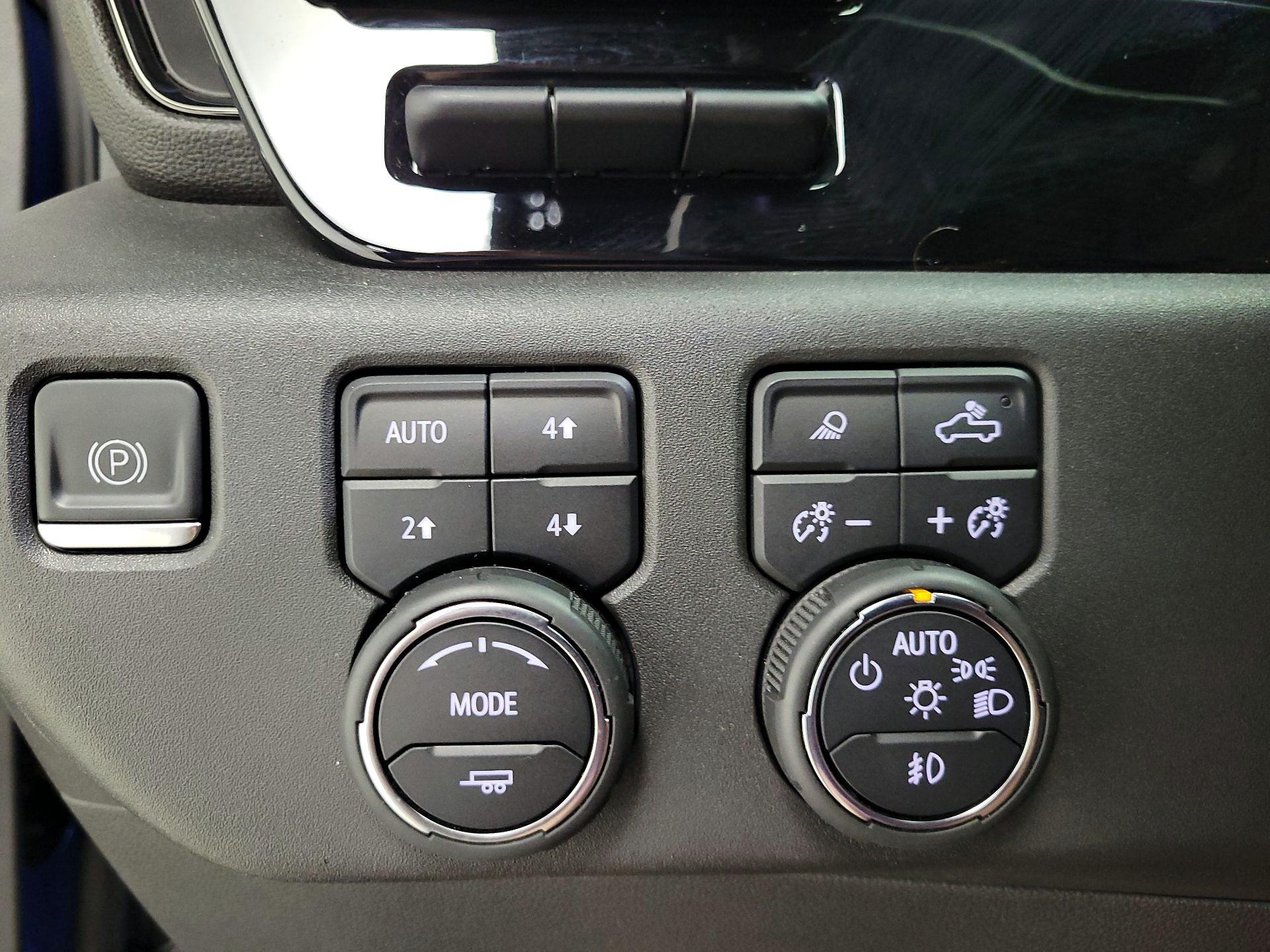 Thumbnail: 2023 Chevrolet Silverado 1500 - 13