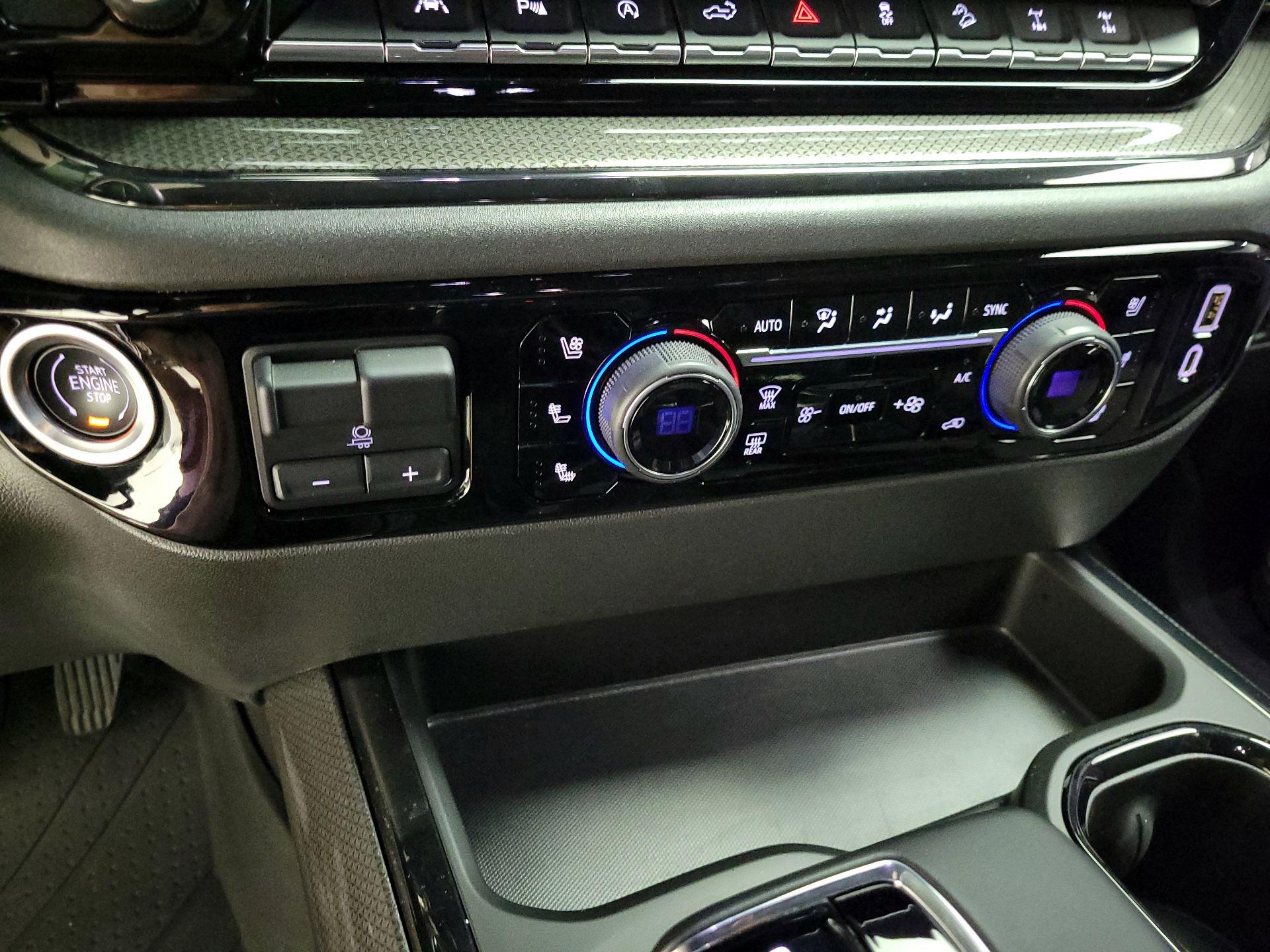 Thumbnail: 2023 Chevrolet Silverado 1500 - 17