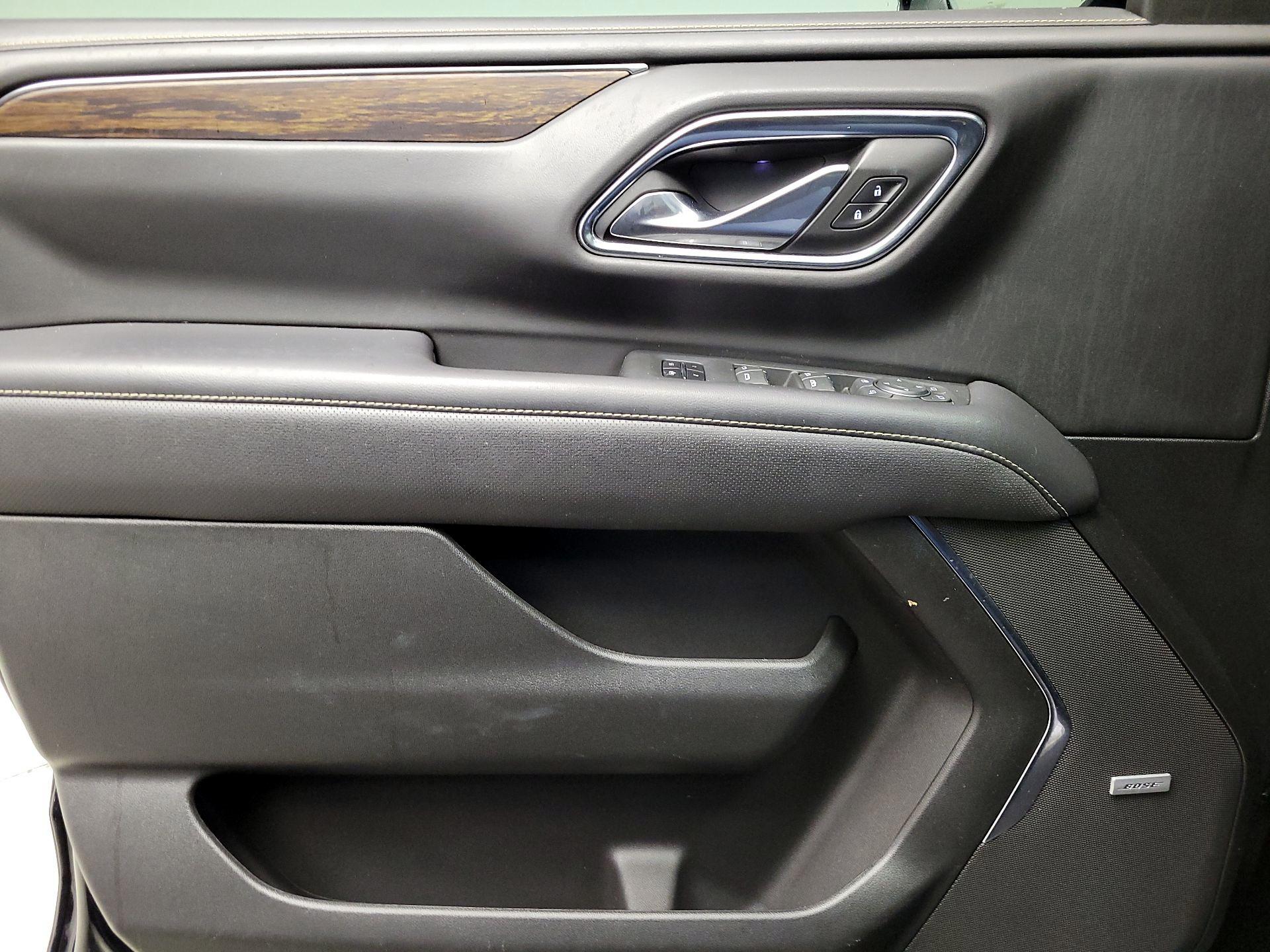 Thumbnail: 2022 Chevrolet Suburban - 12