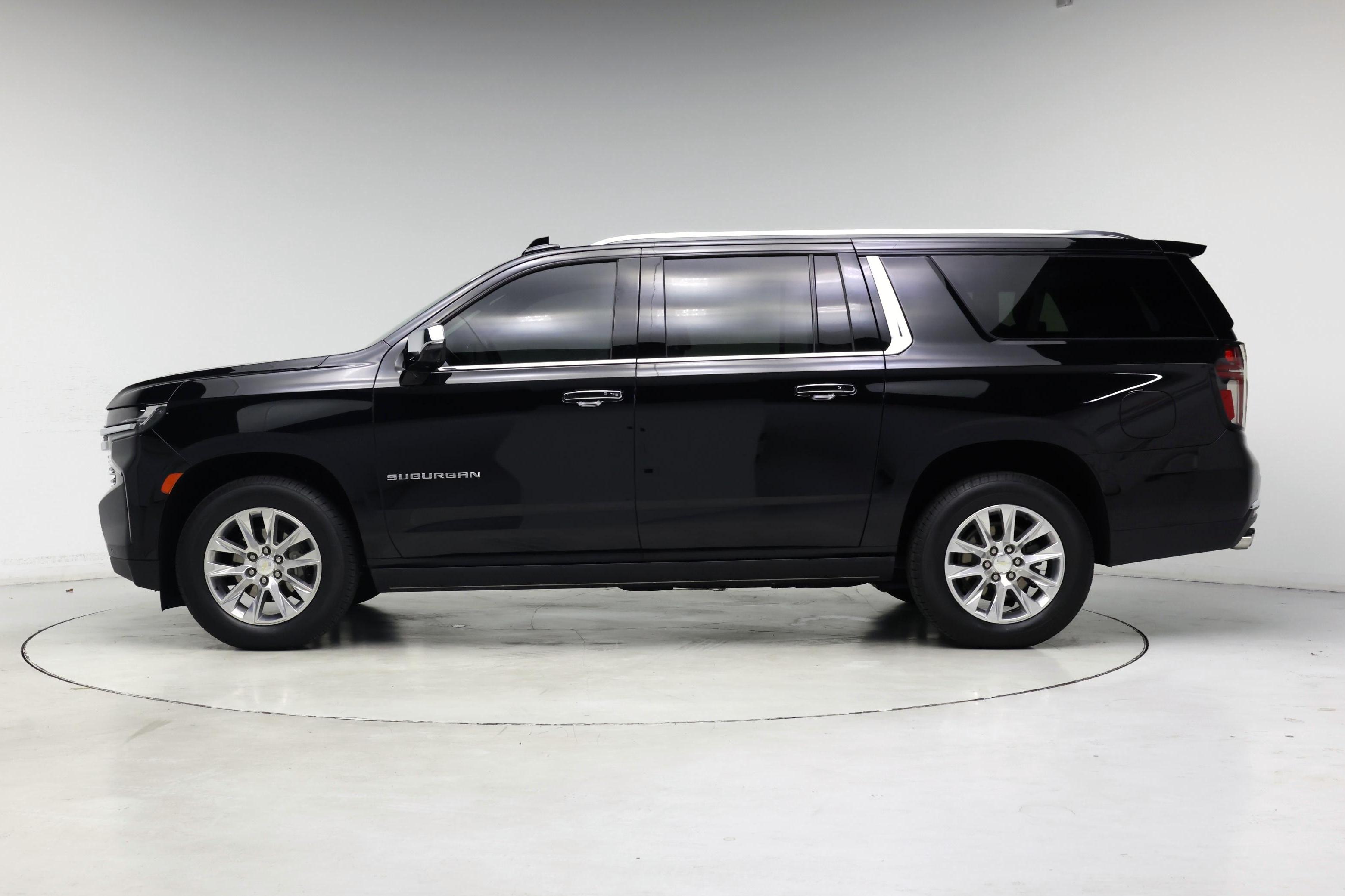 Thumbnail: 2022 Chevrolet Suburban - 3