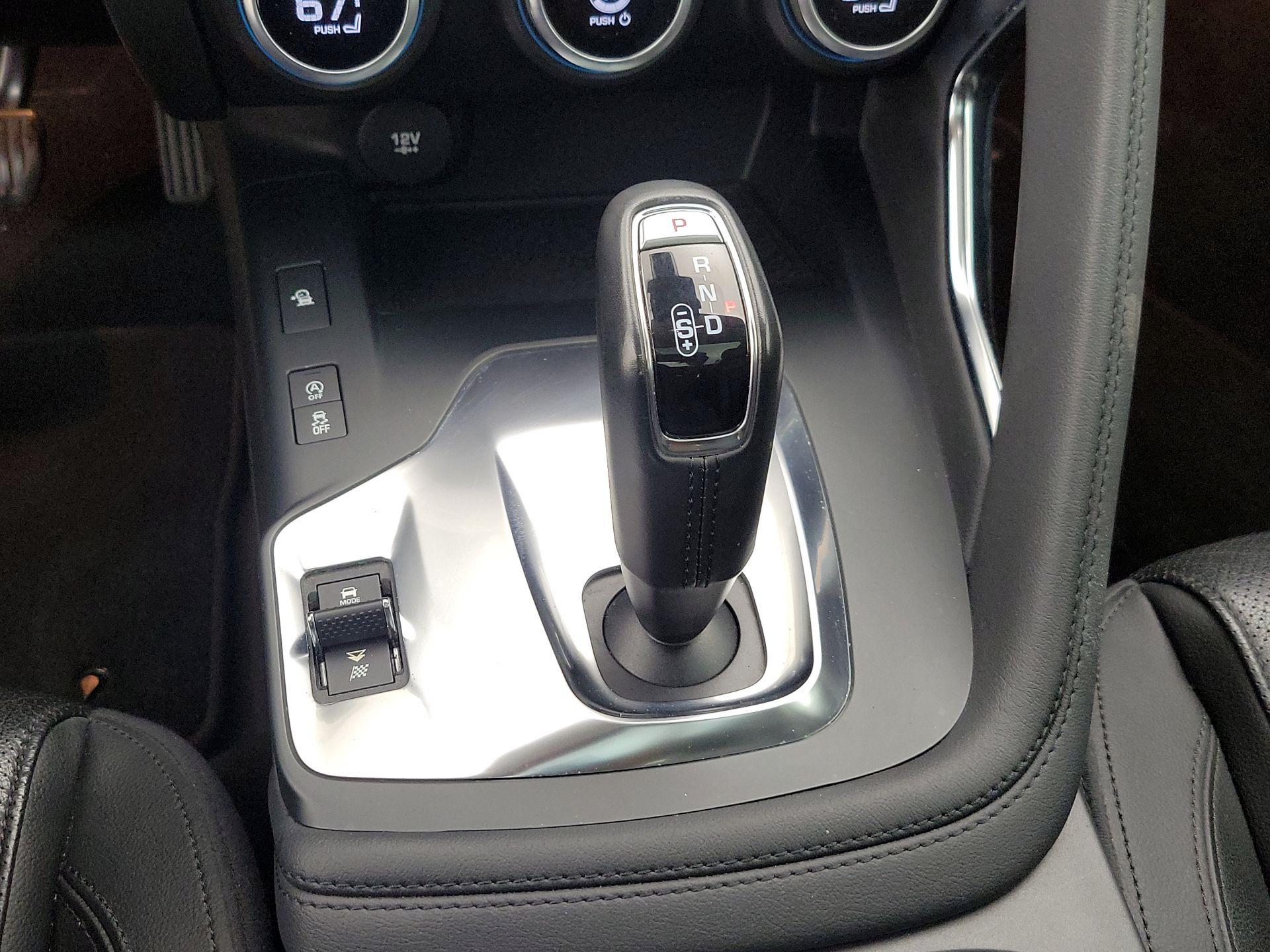 Thumbnail: 2018 Jaguar E-Pace - 18