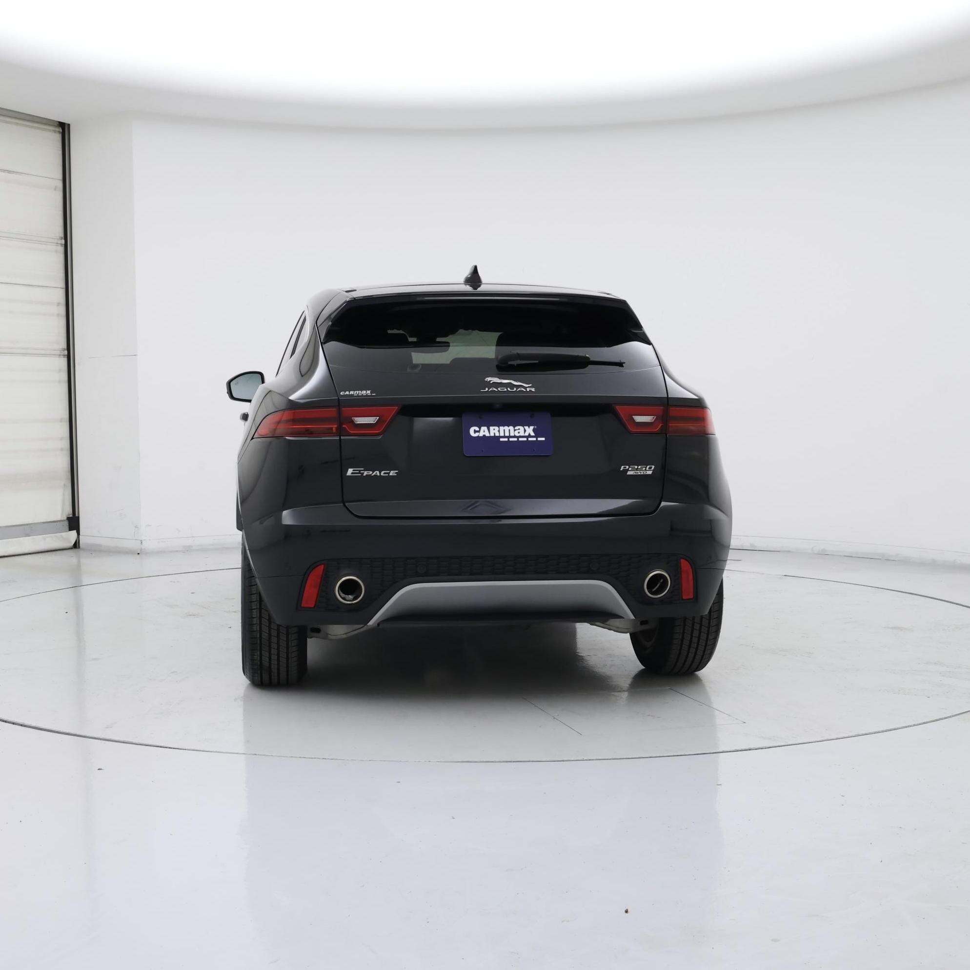 Thumbnail: 2018 Jaguar E-Pace - 6