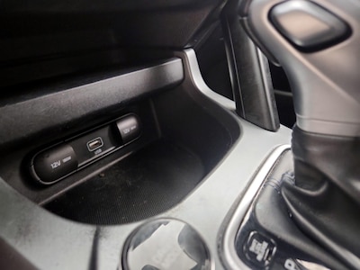 USB/AUX Ports