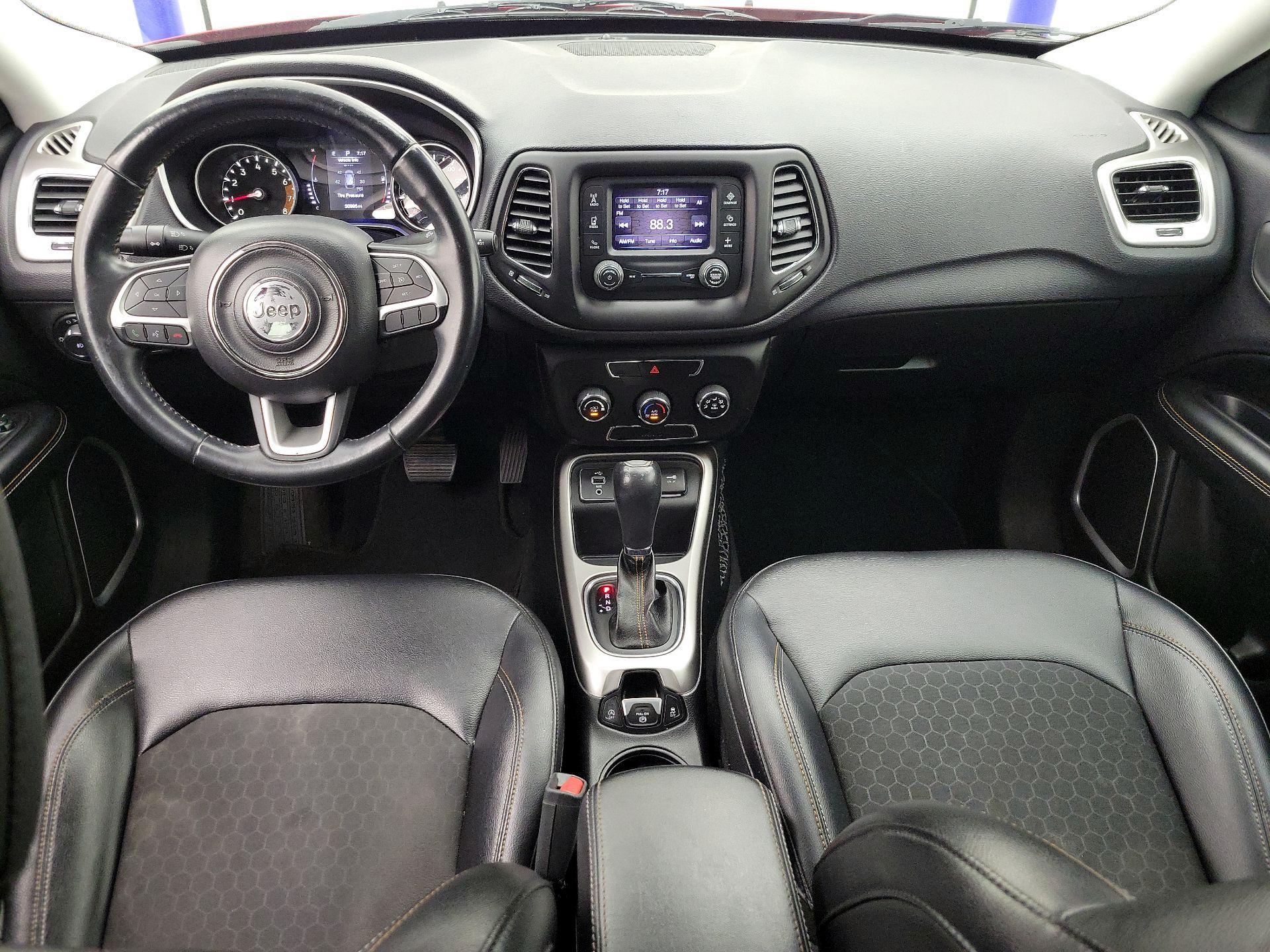 Thumbnail: 2017 Jeep Compass - 9