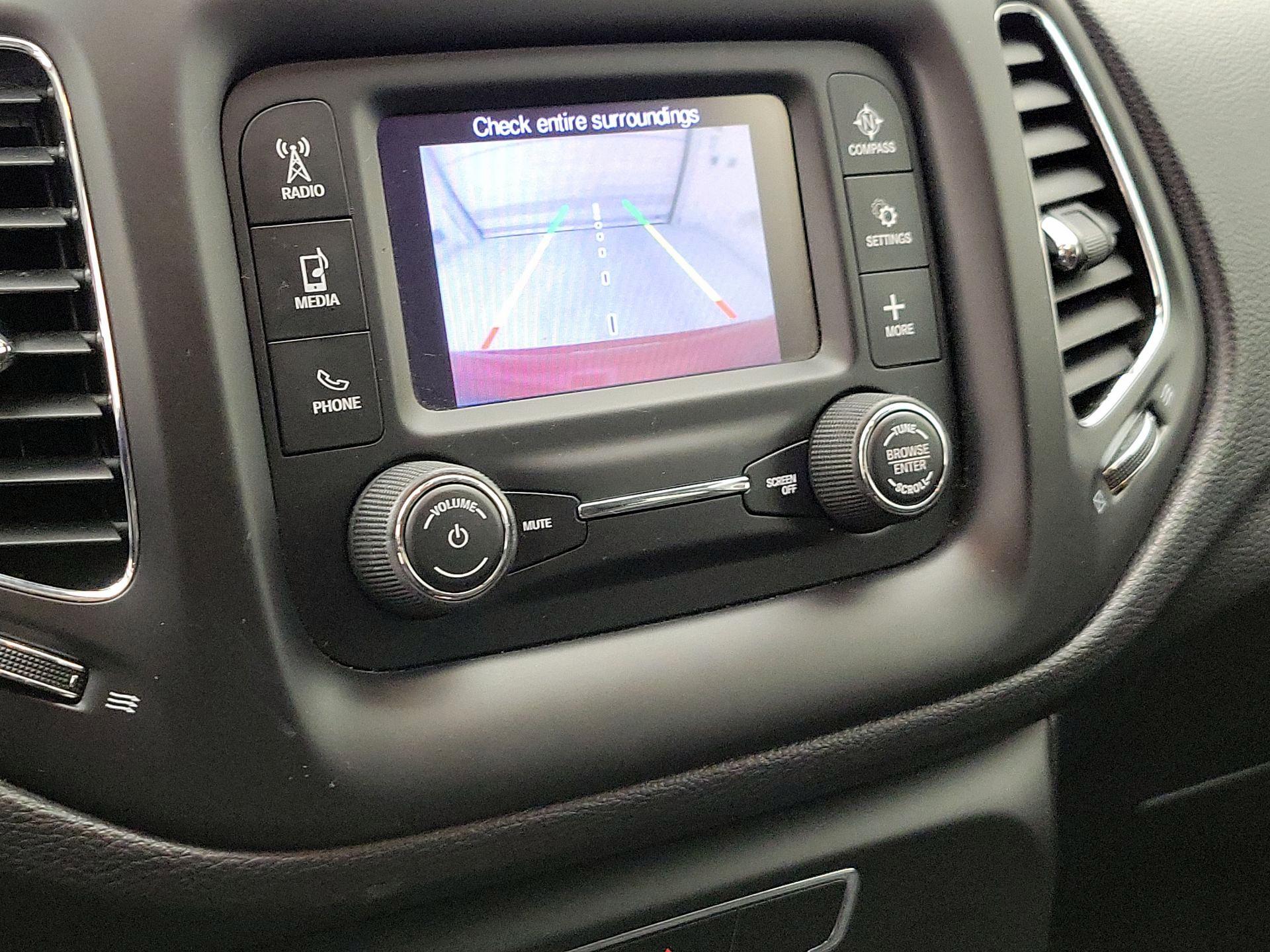 Thumbnail: 2017 Jeep Compass - 14