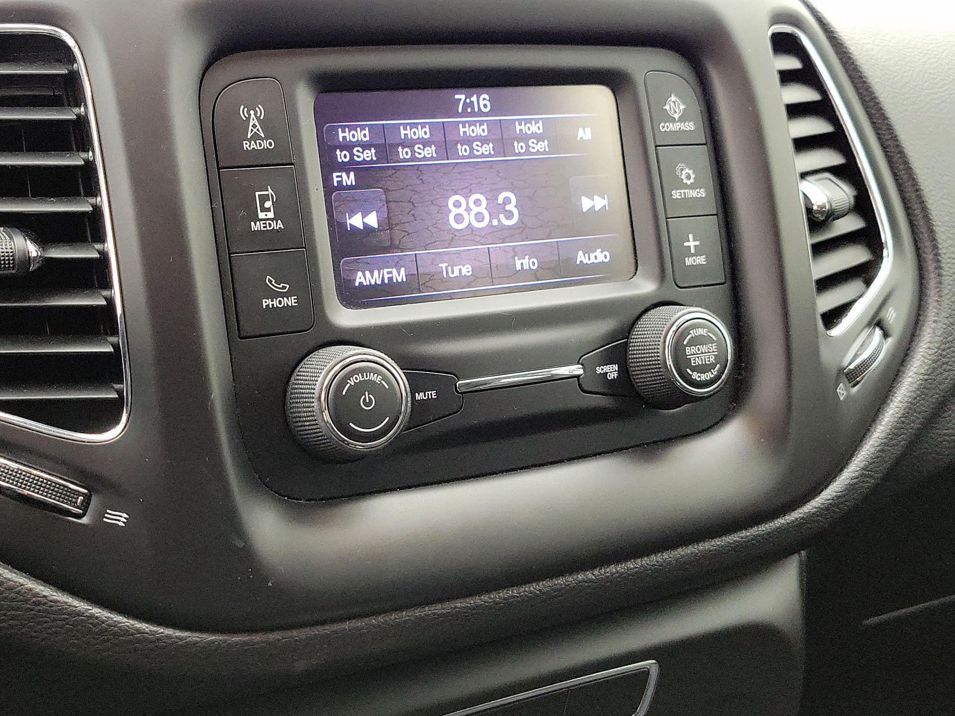 Thumbnail: 2017 Jeep Compass - 15