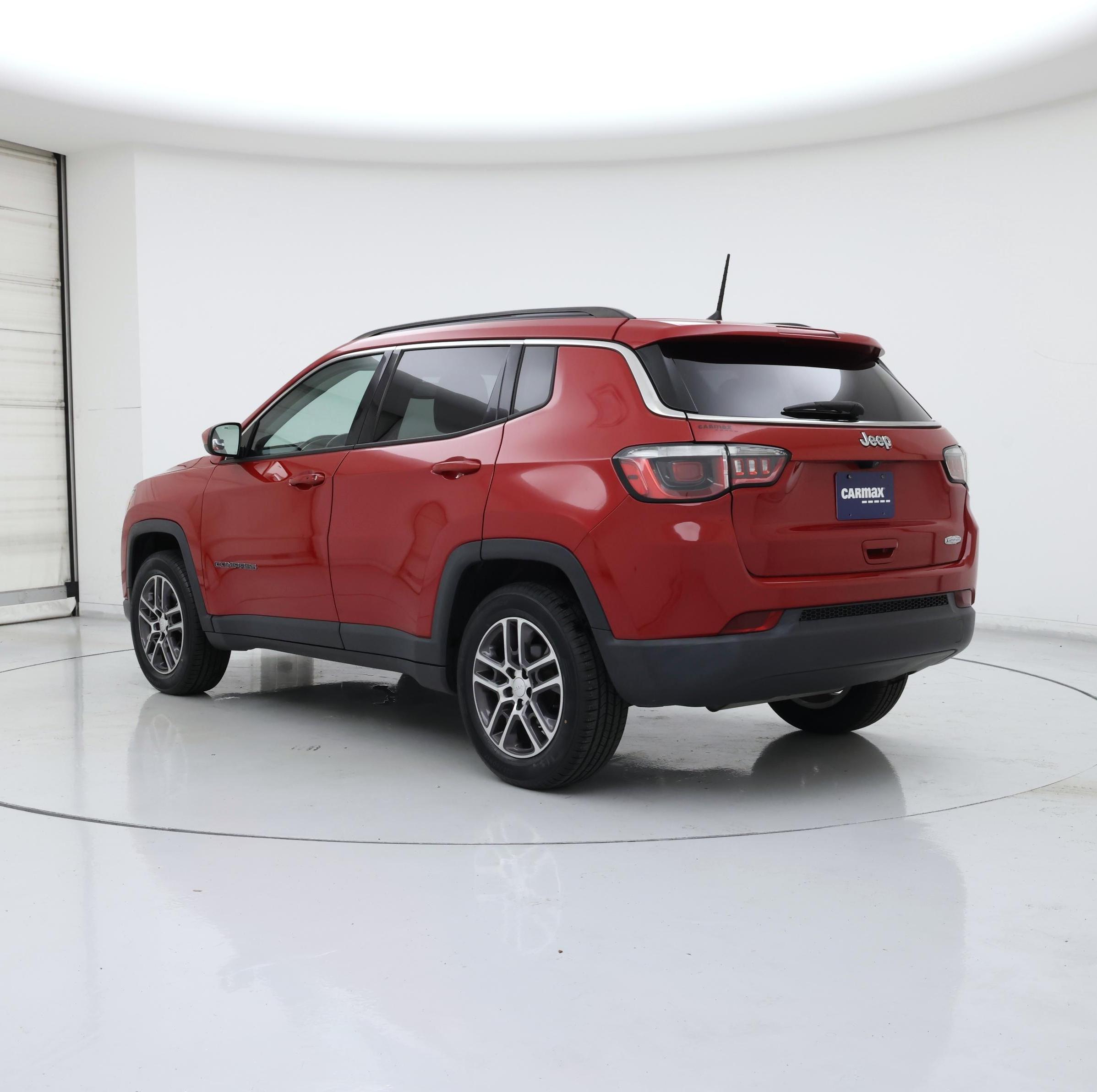 Thumbnail: 2017 Jeep Compass - 2