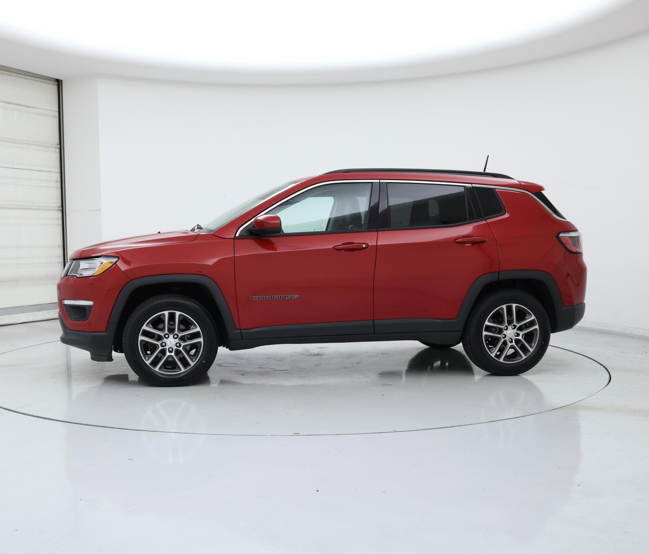 Thumbnail: 2017 Jeep Compass - 3