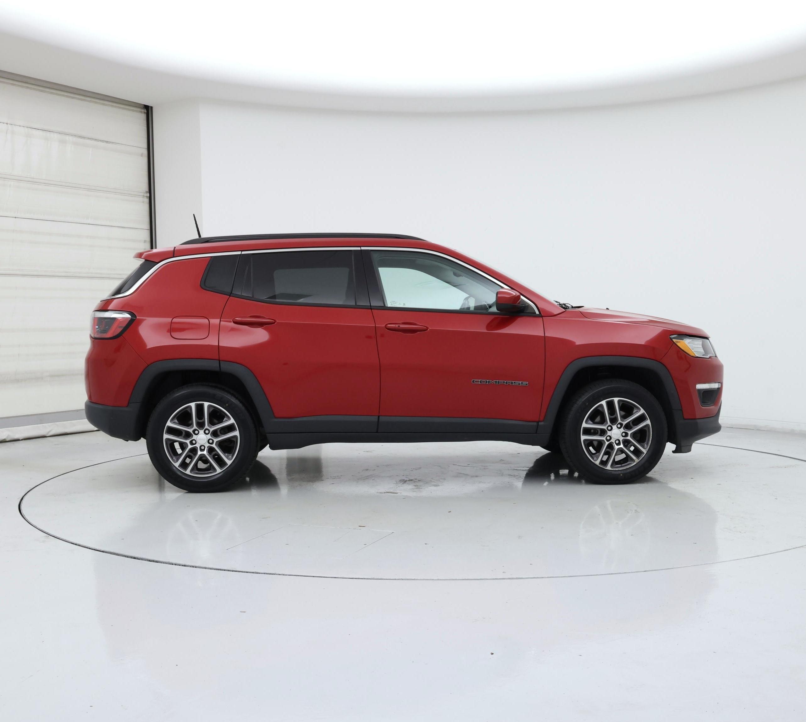 Thumbnail: 2017 Jeep Compass - 7