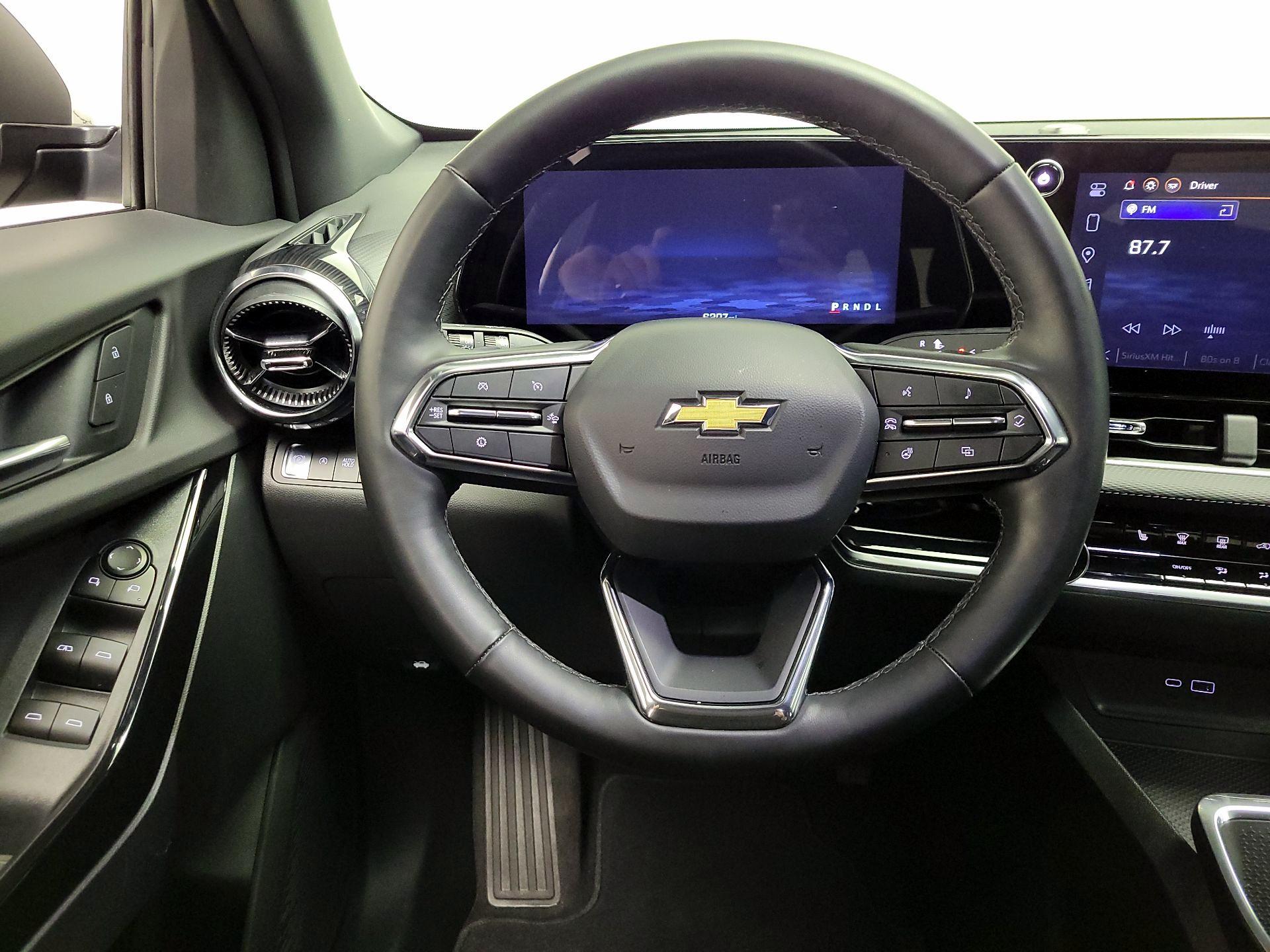 Thumbnail: 2026 Chevrolet Equinox - 10