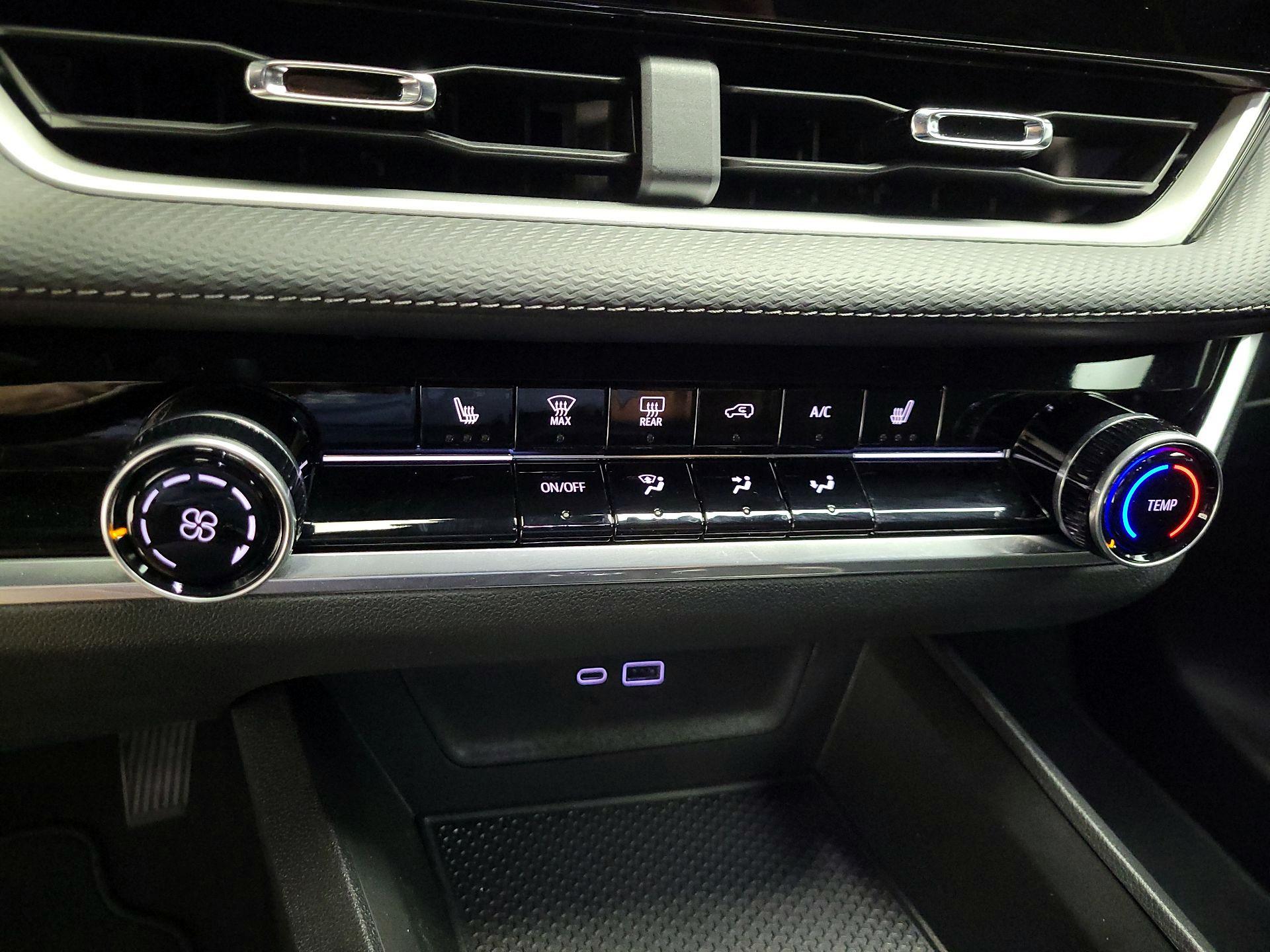 Thumbnail: 2026 Chevrolet Equinox - 16