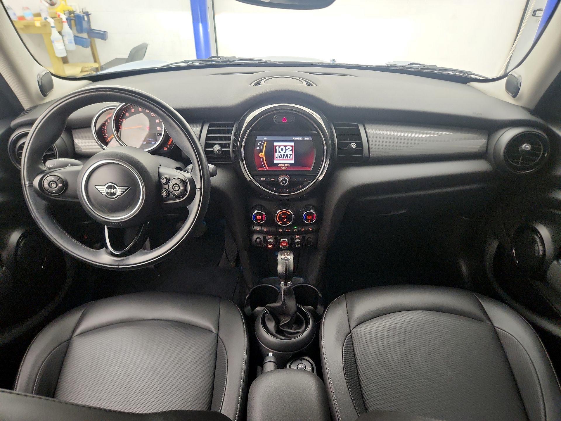 Thumbnail: 2019 MINI Cooper Hardtop - 9