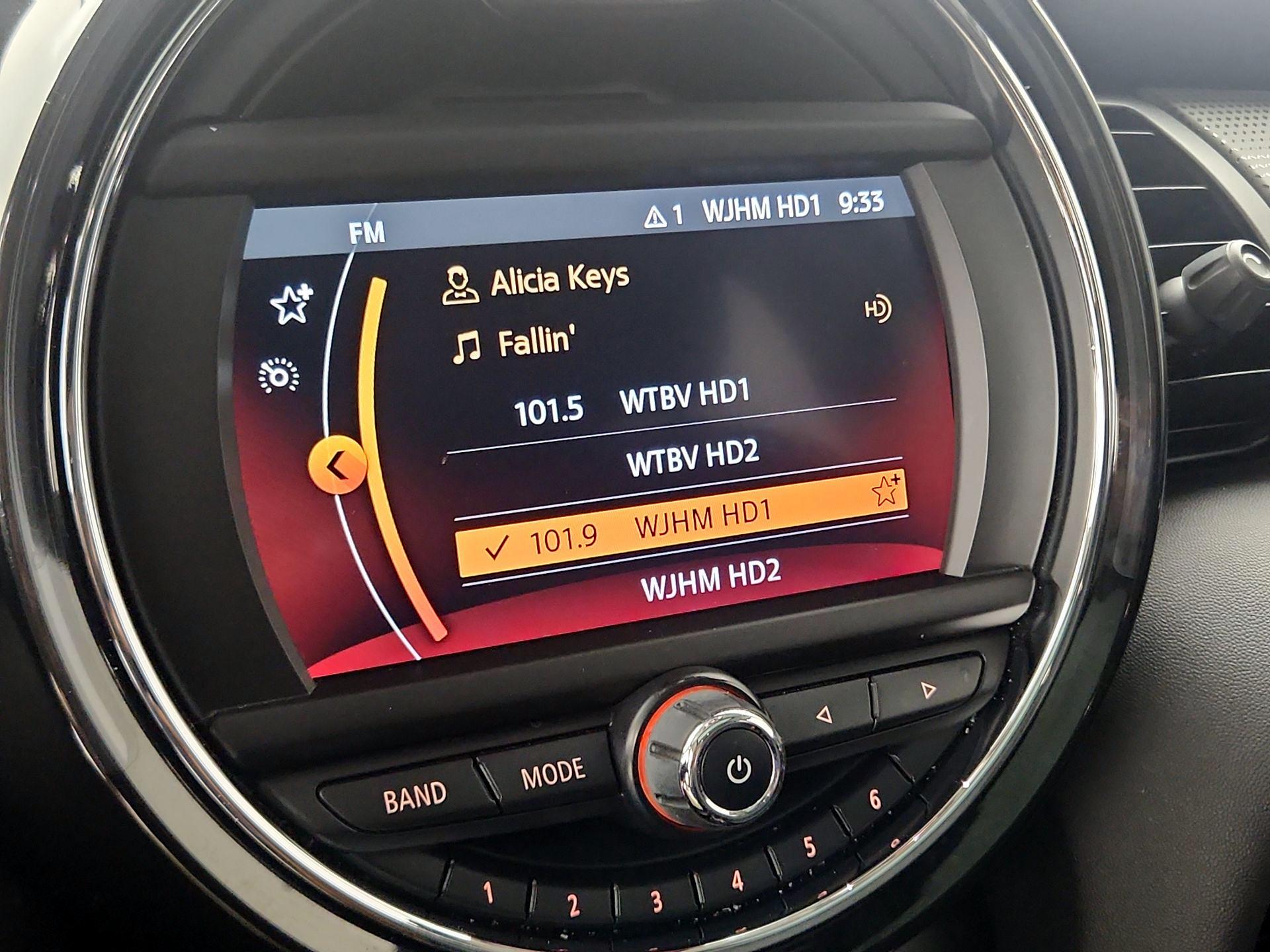 Thumbnail: 2019 MINI Cooper Hardtop - 15