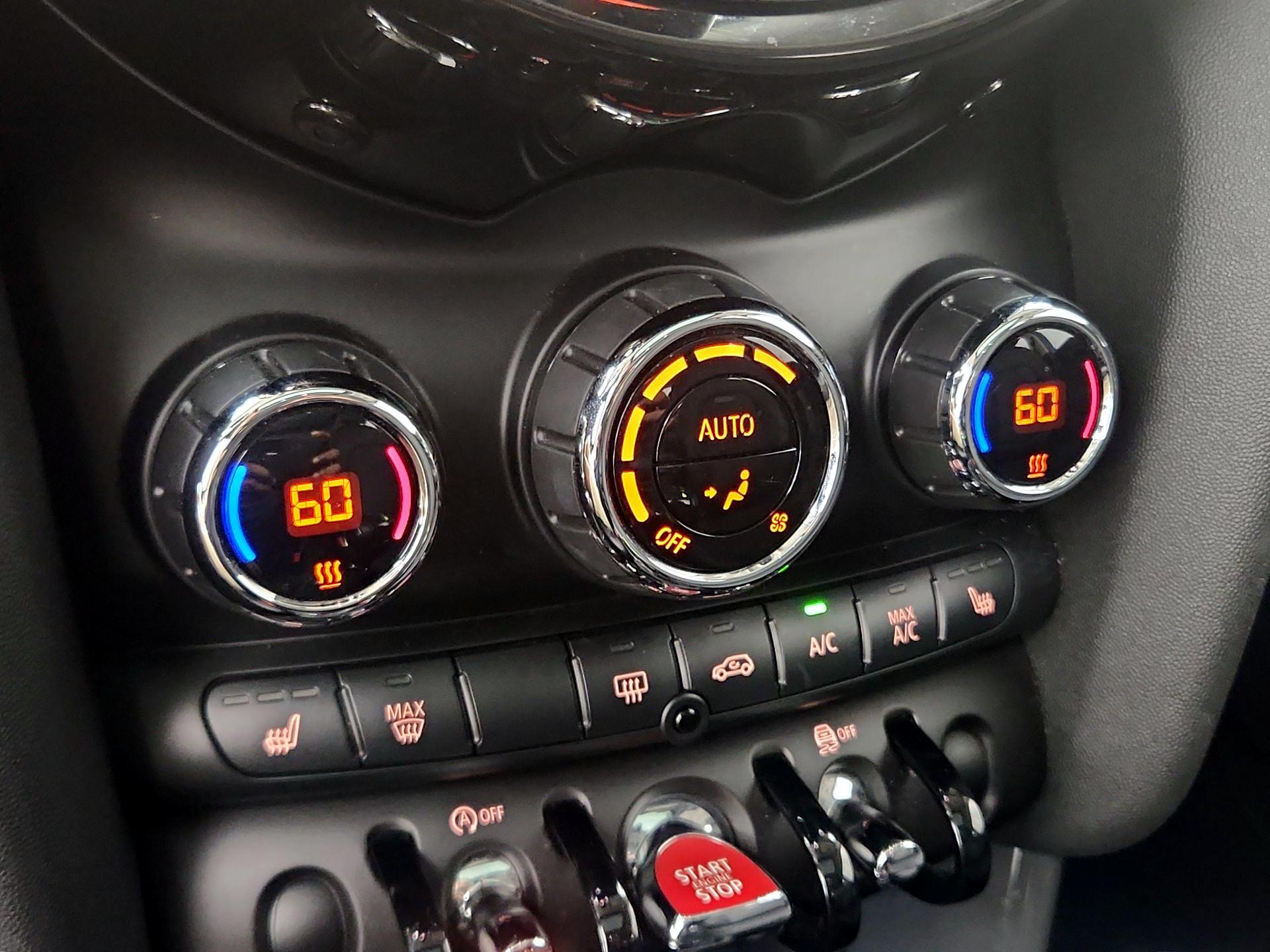 Thumbnail: 2019 MINI Cooper Hardtop - 16