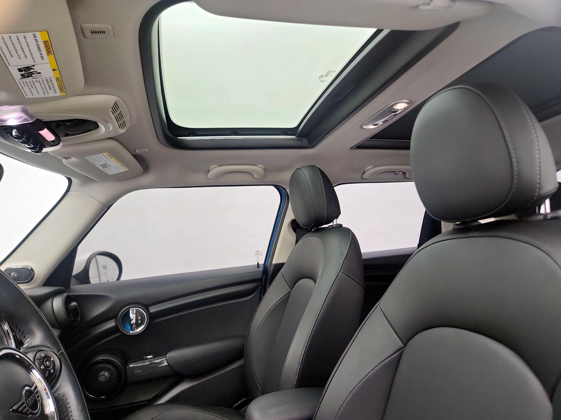 Thumbnail: 2019 MINI Cooper Hardtop - 19