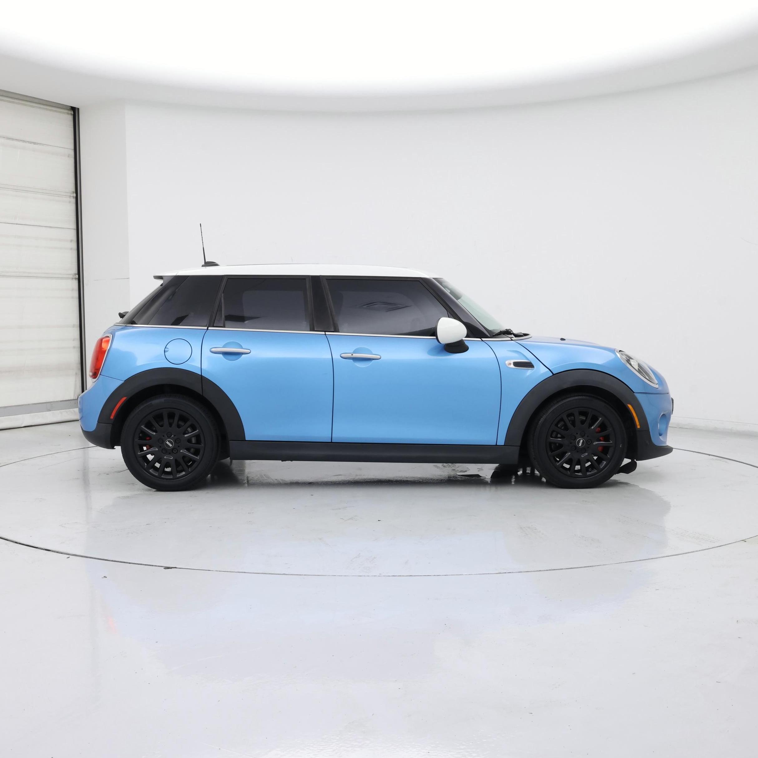 Thumbnail: 2019 MINI Cooper Hardtop - 7