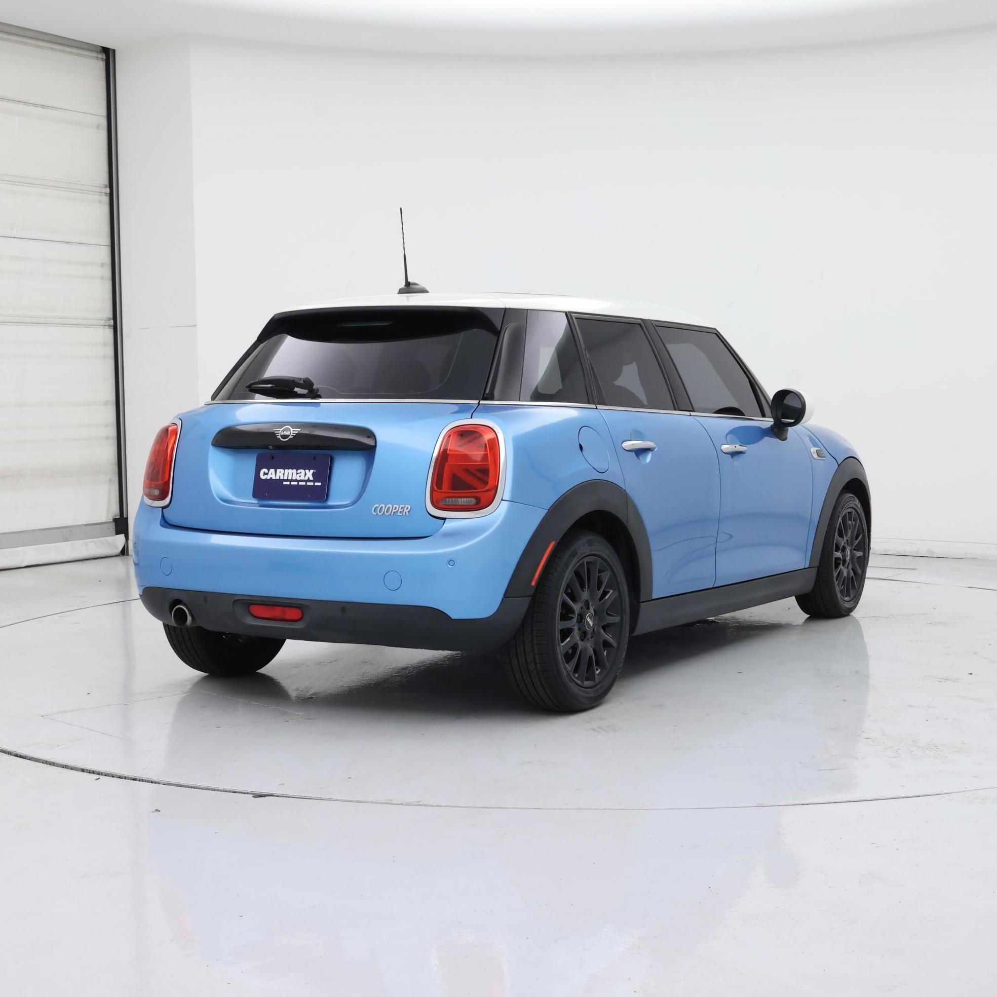 Thumbnail: 2019 MINI Cooper Hardtop - 8