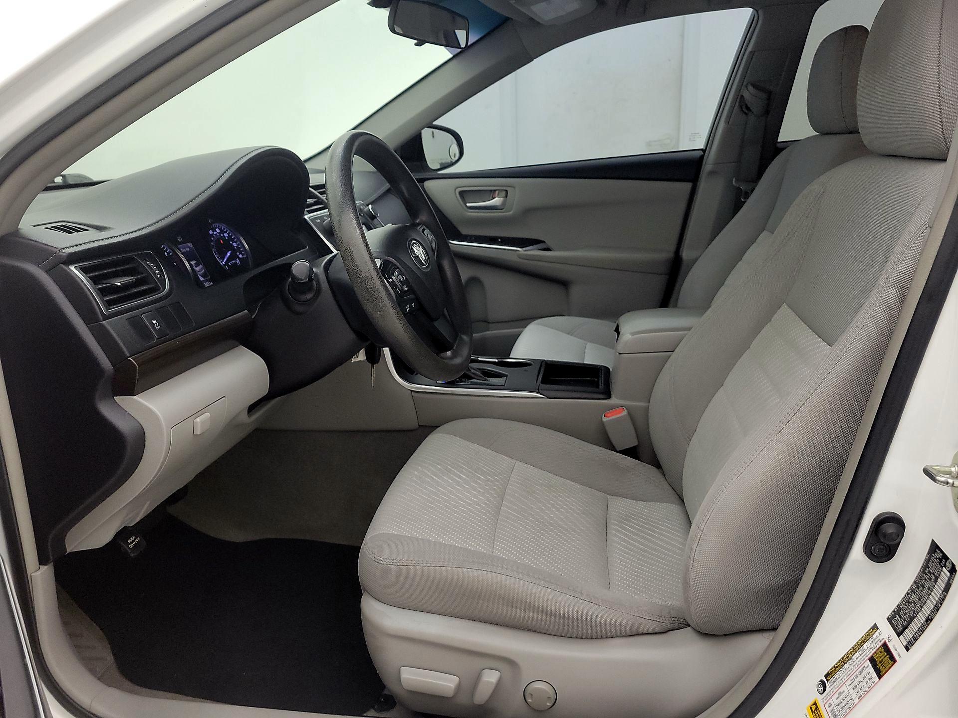 Thumbnail: 2016 Toyota Camry - 11