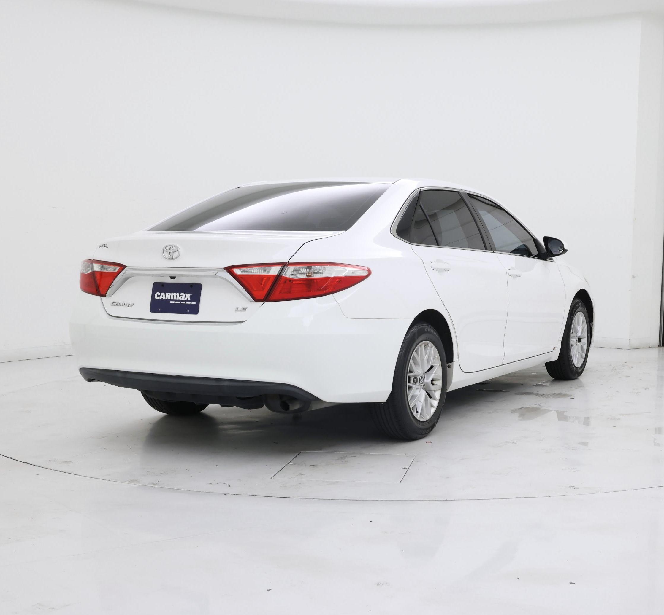 Thumbnail: 2016 Toyota Camry - 8