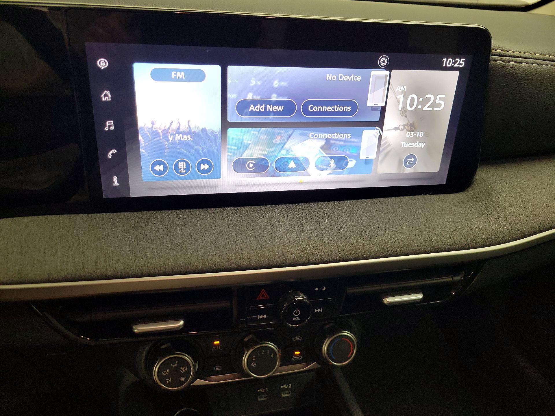 Thumbnail: 2025 Nissan Kicks - 14