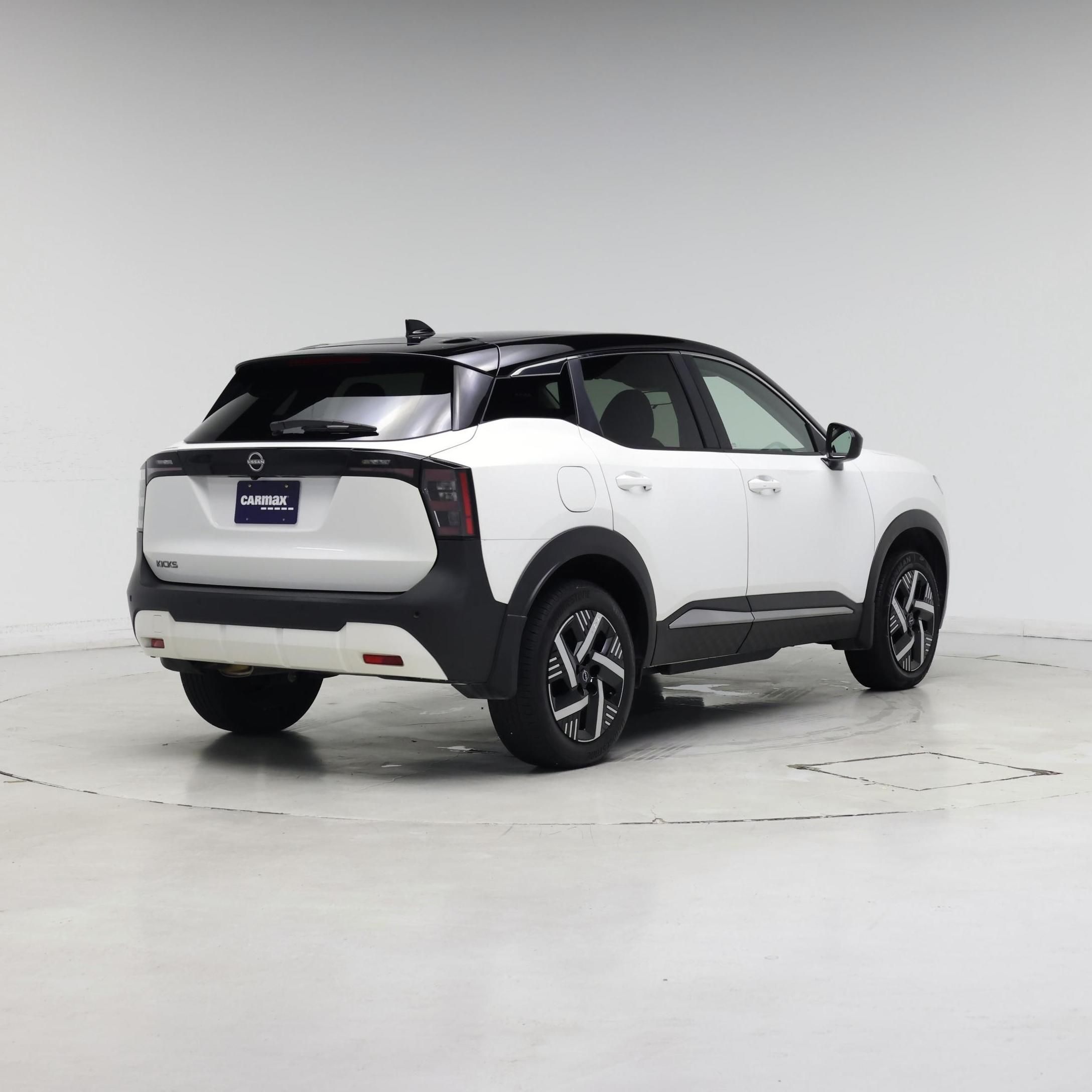 Thumbnail: 2025 Nissan Kicks - 8