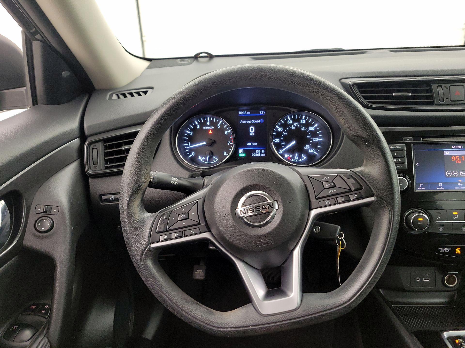 Thumbnail: 2018 Nissan Rogue - 10