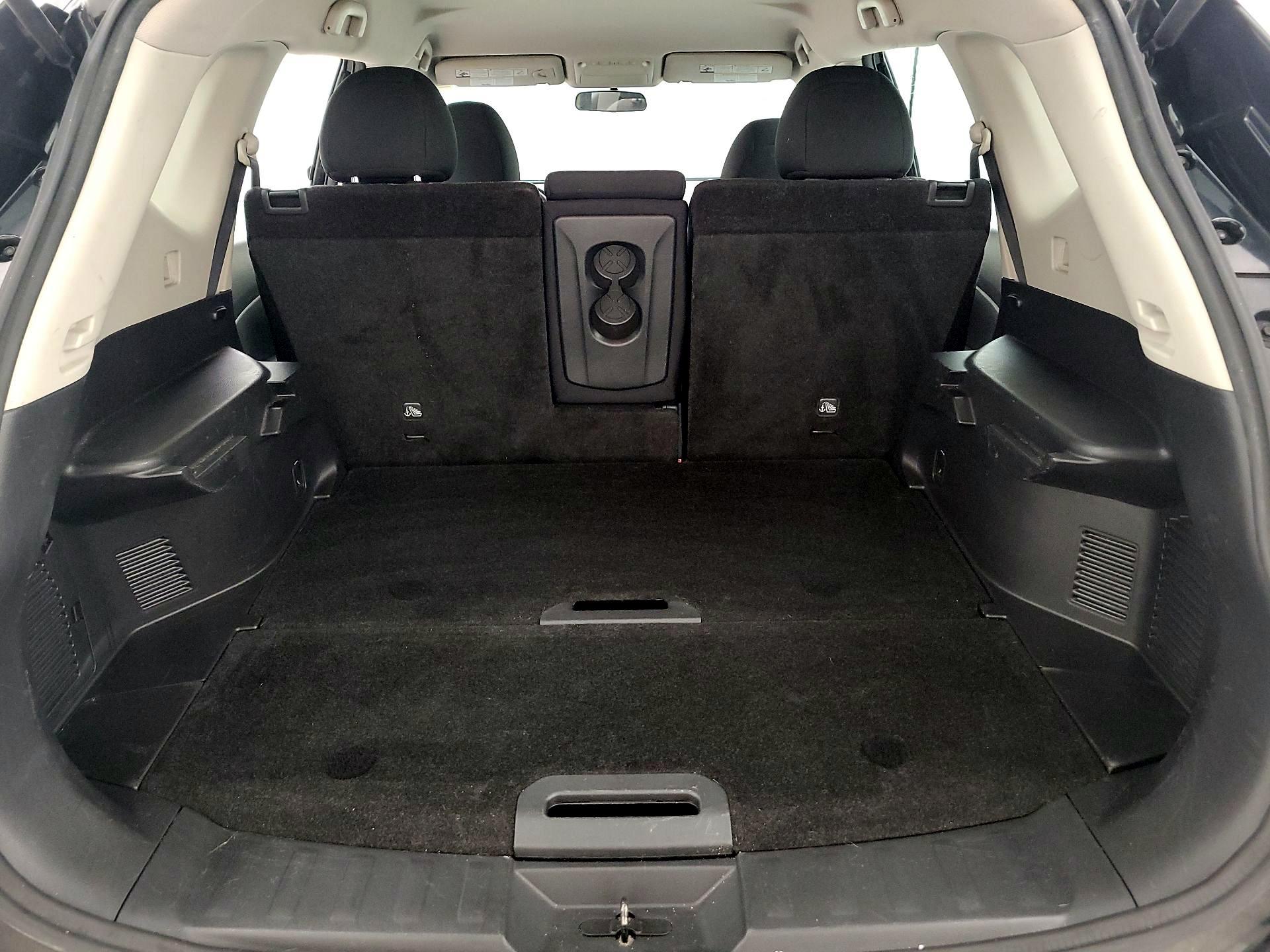 Thumbnail: 2018 Nissan Rogue - 20