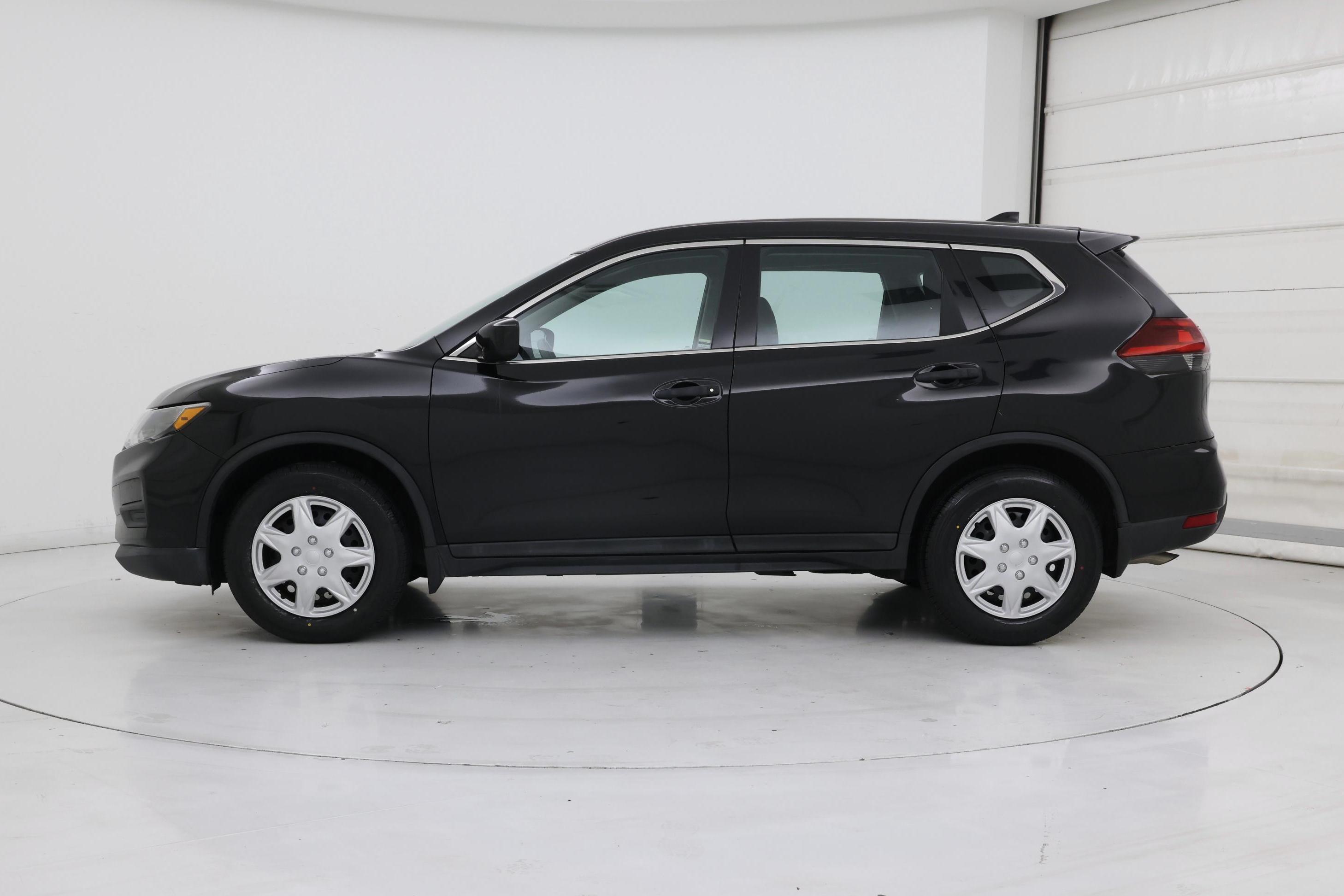 Thumbnail: 2018 Nissan Rogue - 3