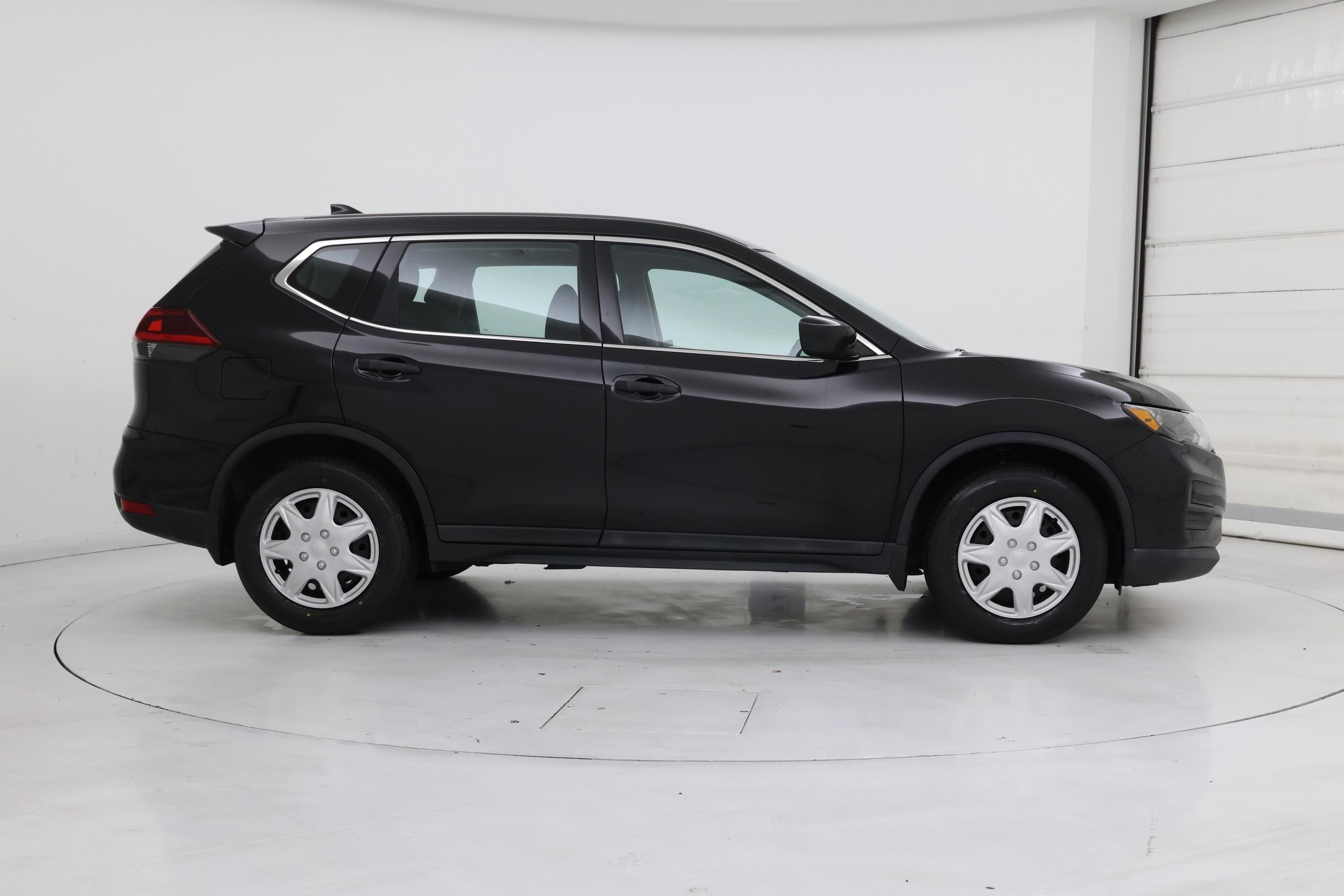 Thumbnail: 2018 Nissan Rogue - 7