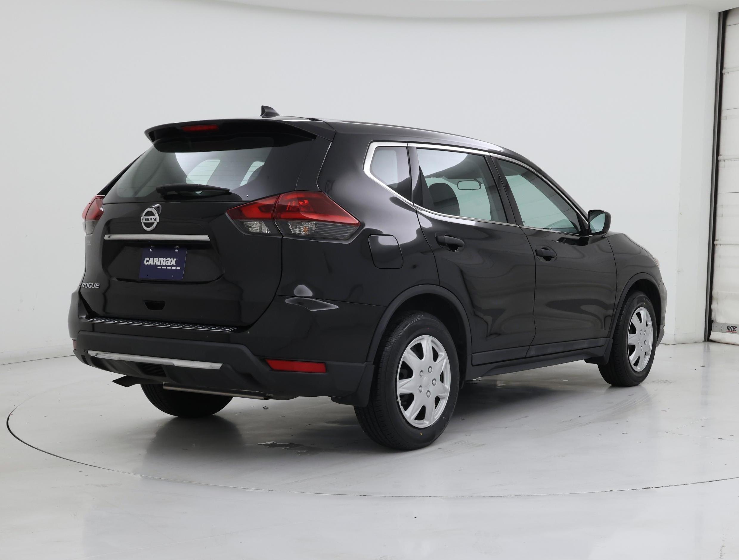 Thumbnail: 2018 Nissan Rogue - 8