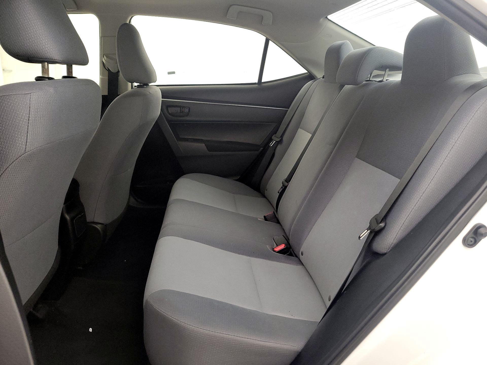Thumbnail: 2014 Toyota Corolla - 18