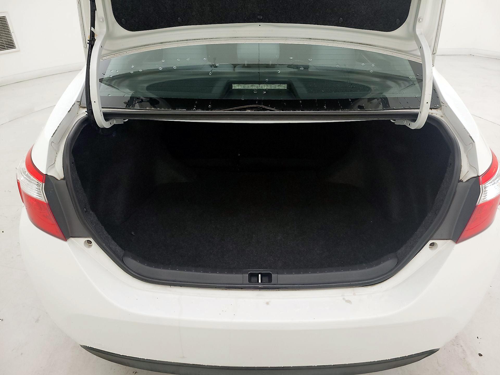 Thumbnail: 2014 Toyota Corolla - 19
