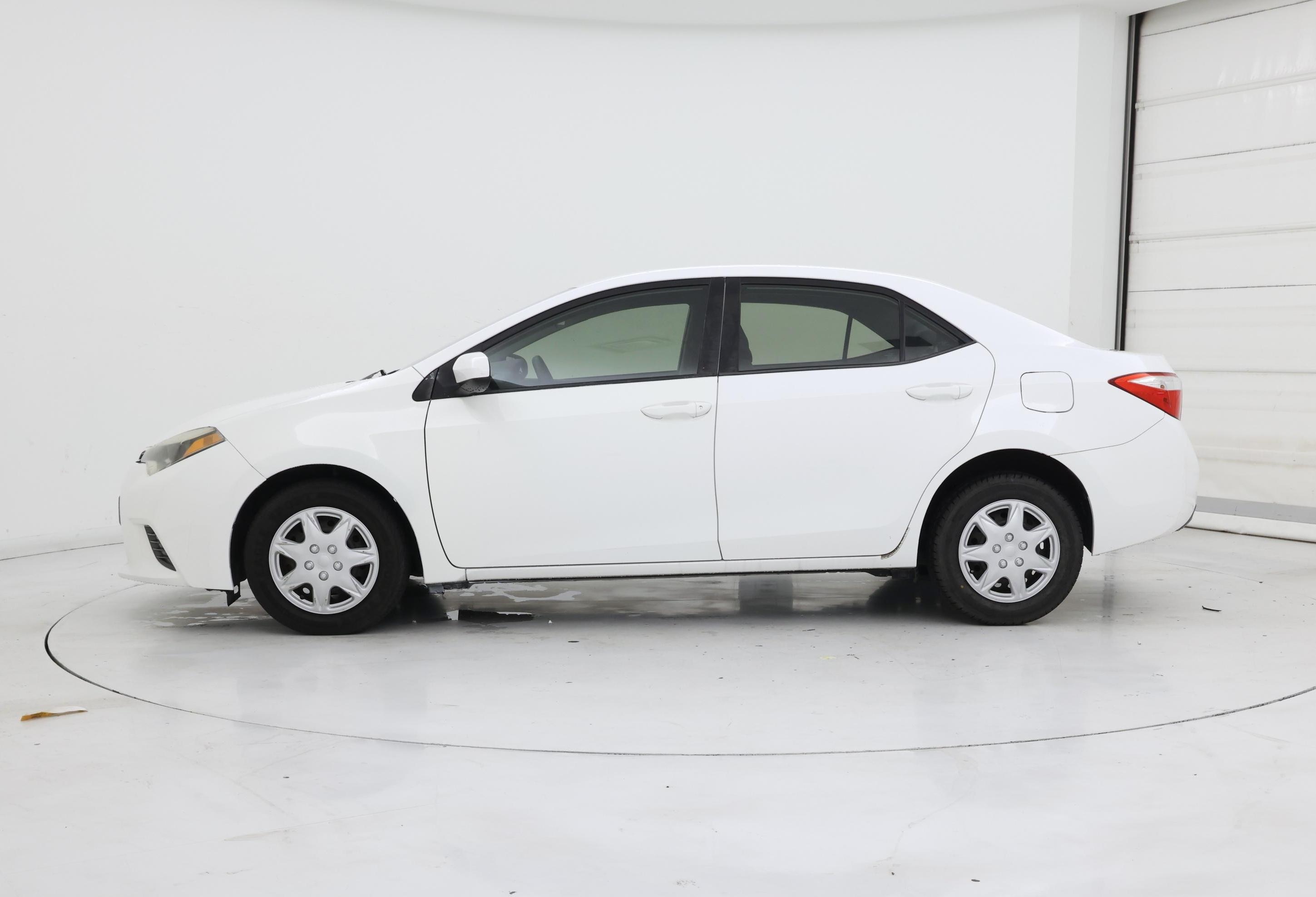 Thumbnail: 2014 Toyota Corolla - 3