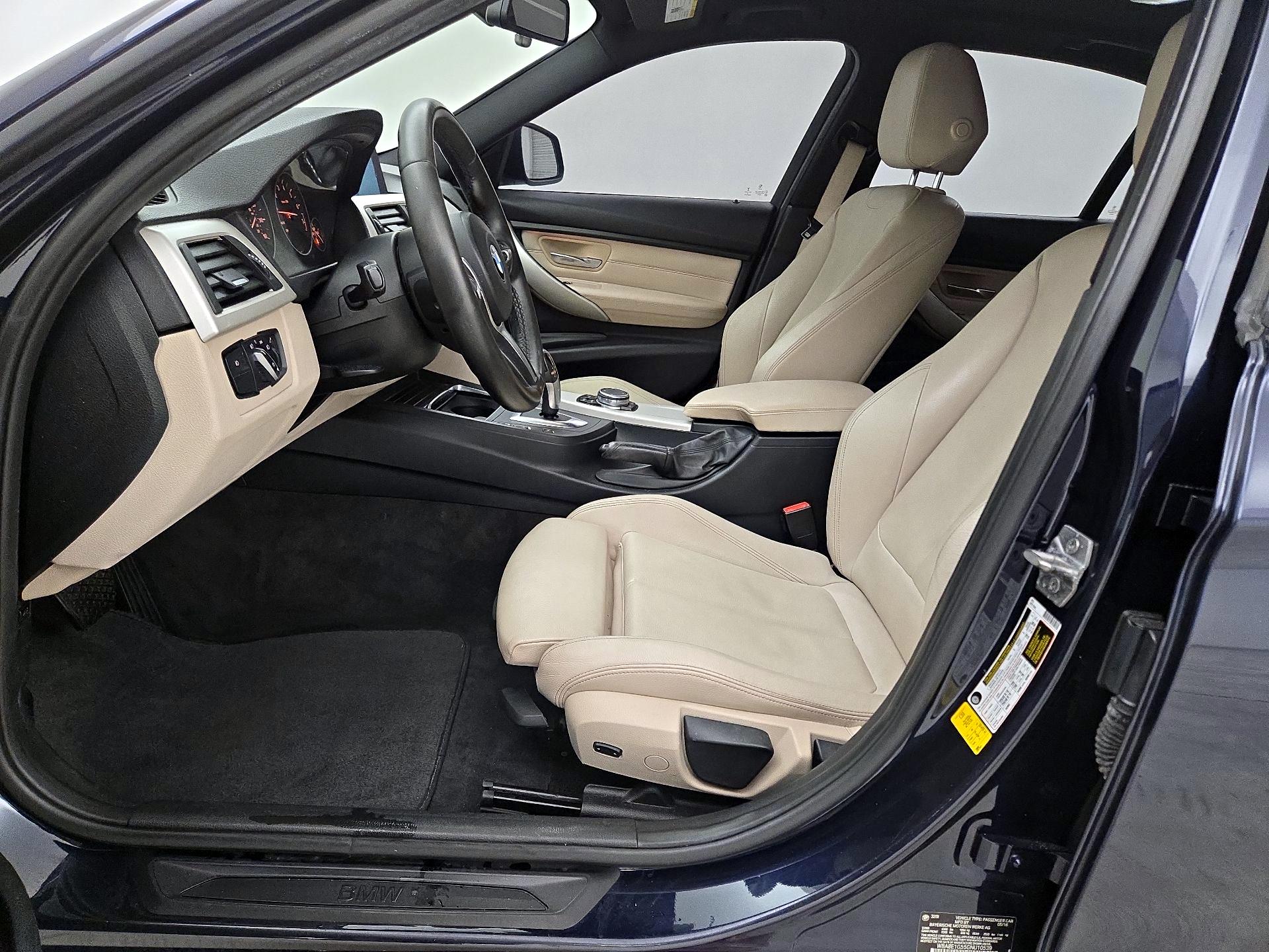 Thumbnail: 2016 BMW 3 Series - 11