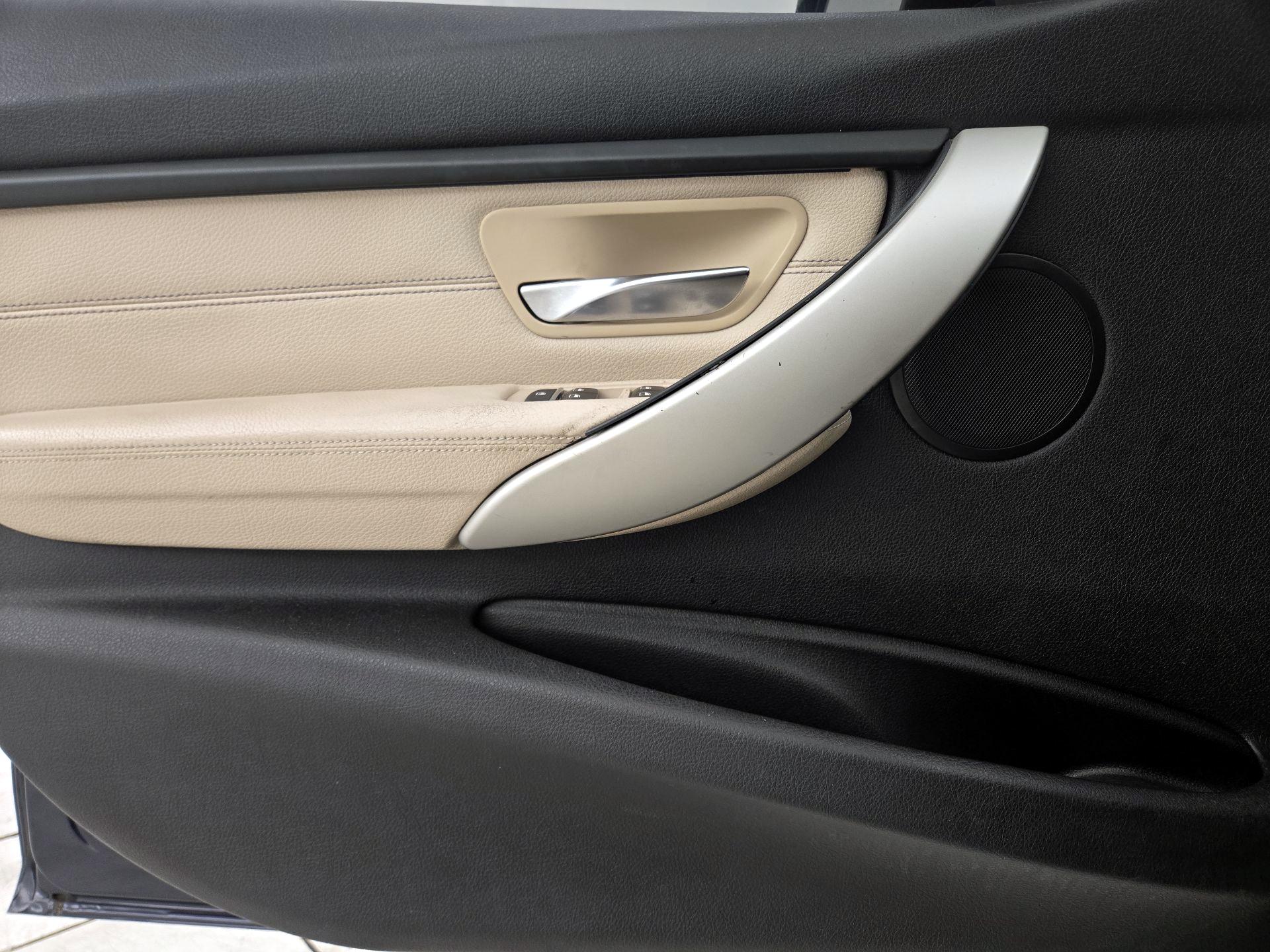 Thumbnail: 2016 BMW 3 Series - 12