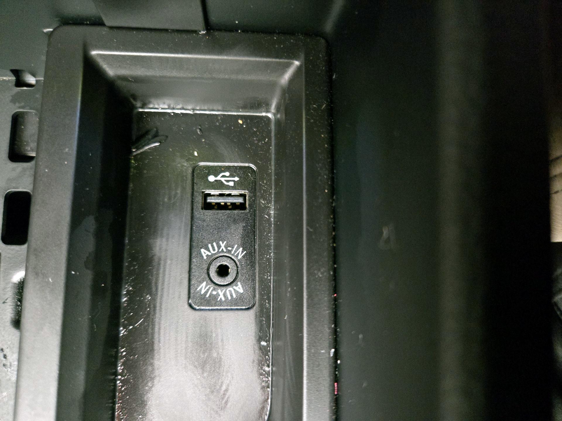 Thumbnail: 2016 BMW 3 Series - 19