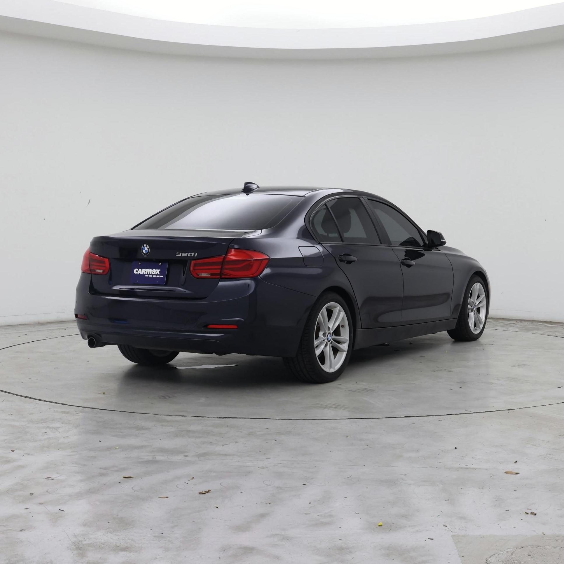 Thumbnail: 2016 BMW 3 Series - 8