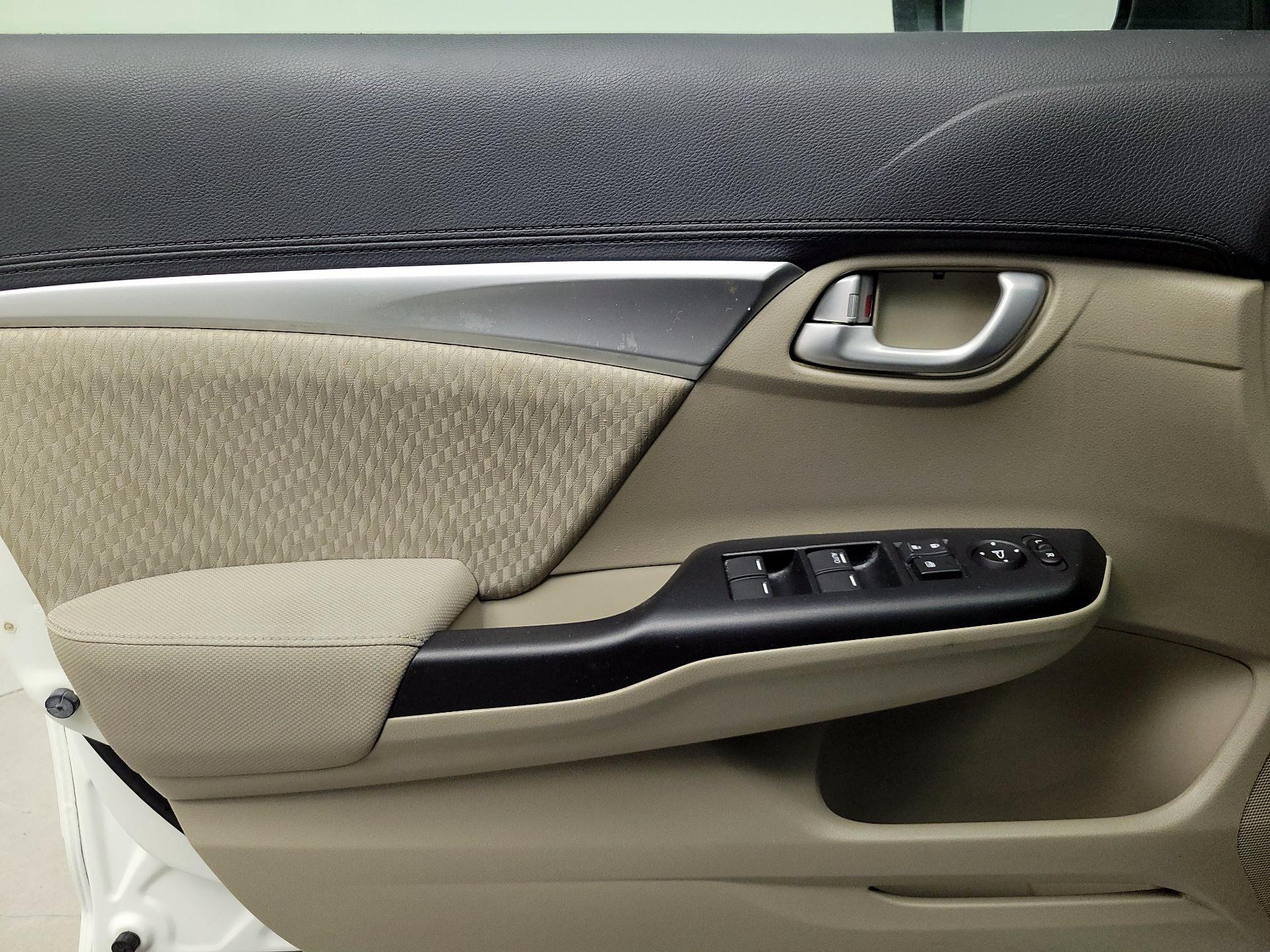 Thumbnail: 2015 Honda Civic - 12