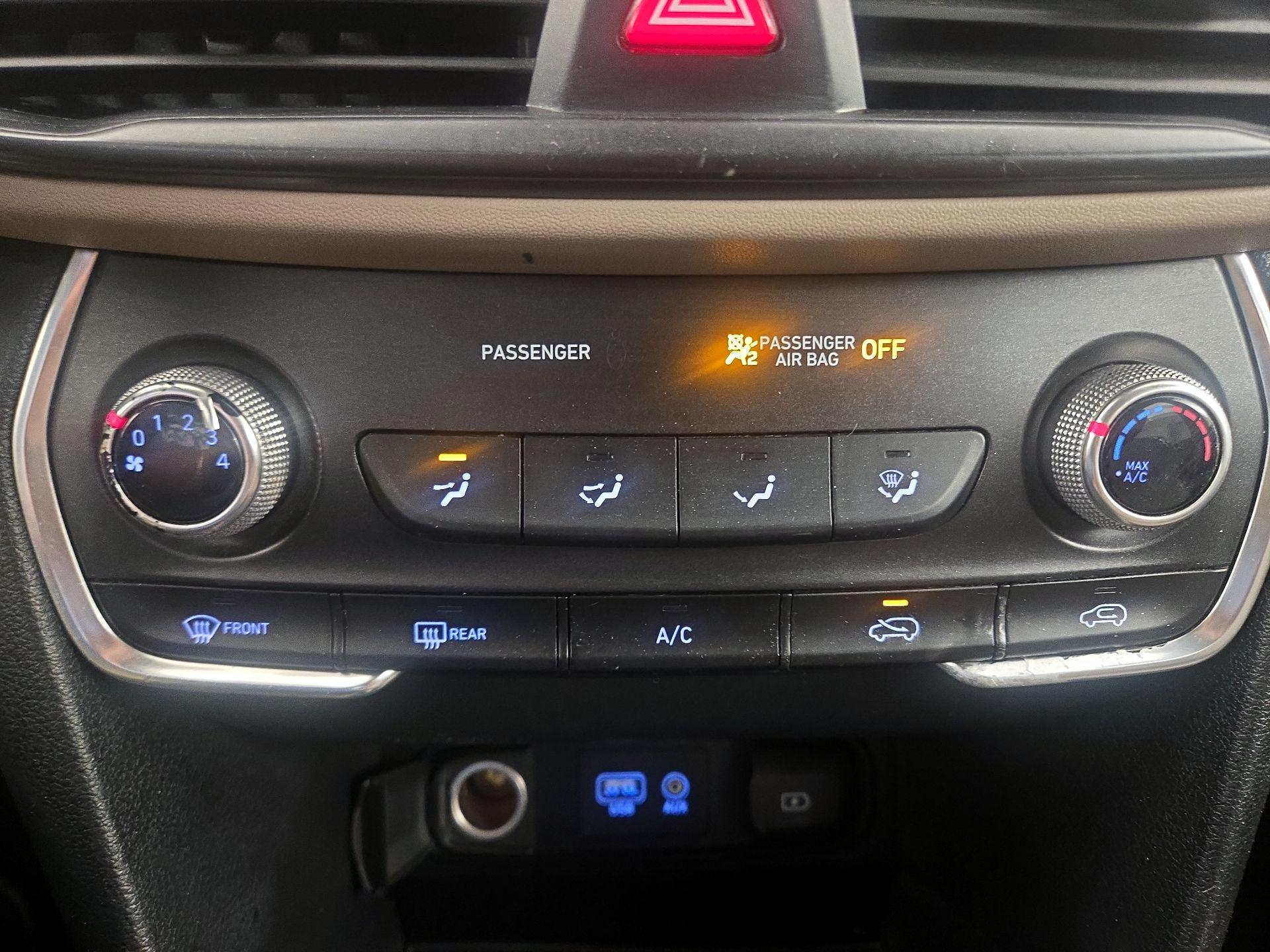 Thumbnail: 2019 Hyundai Santa Fe - 16