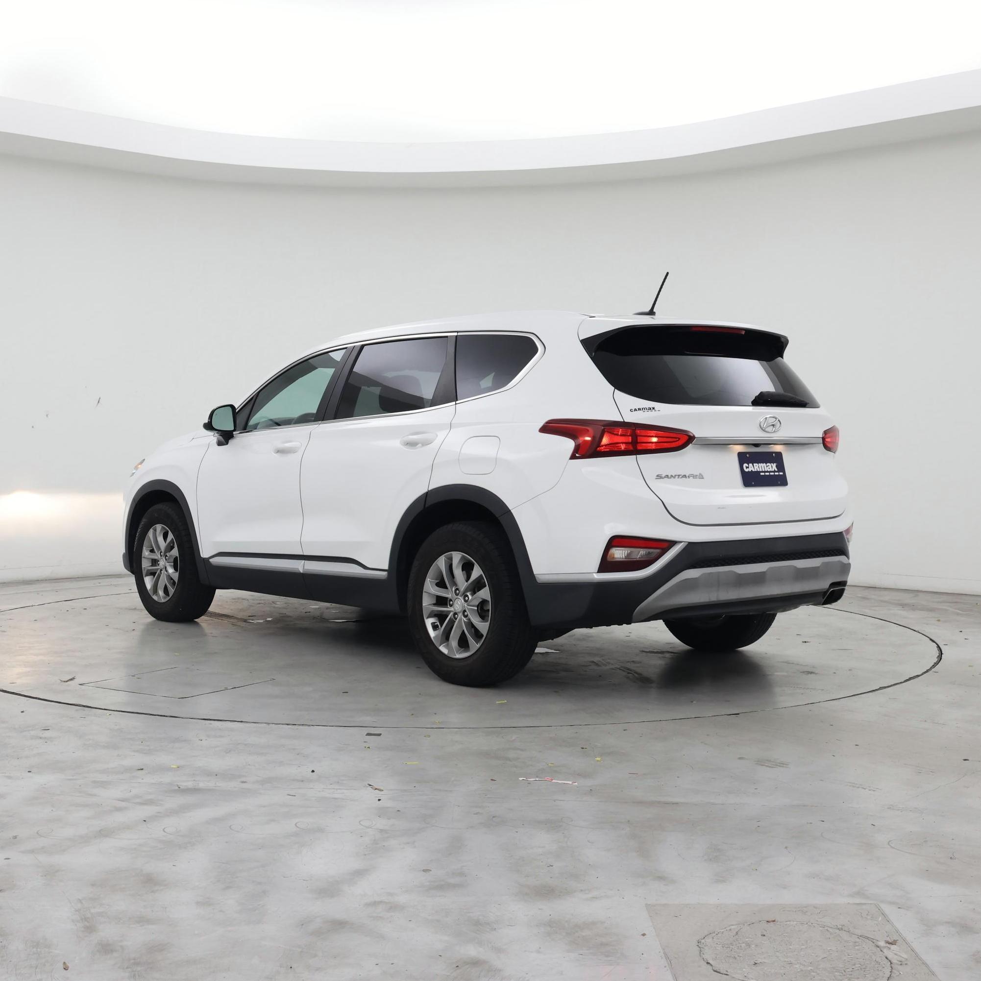 Thumbnail: 2019 Hyundai Santa Fe - 2