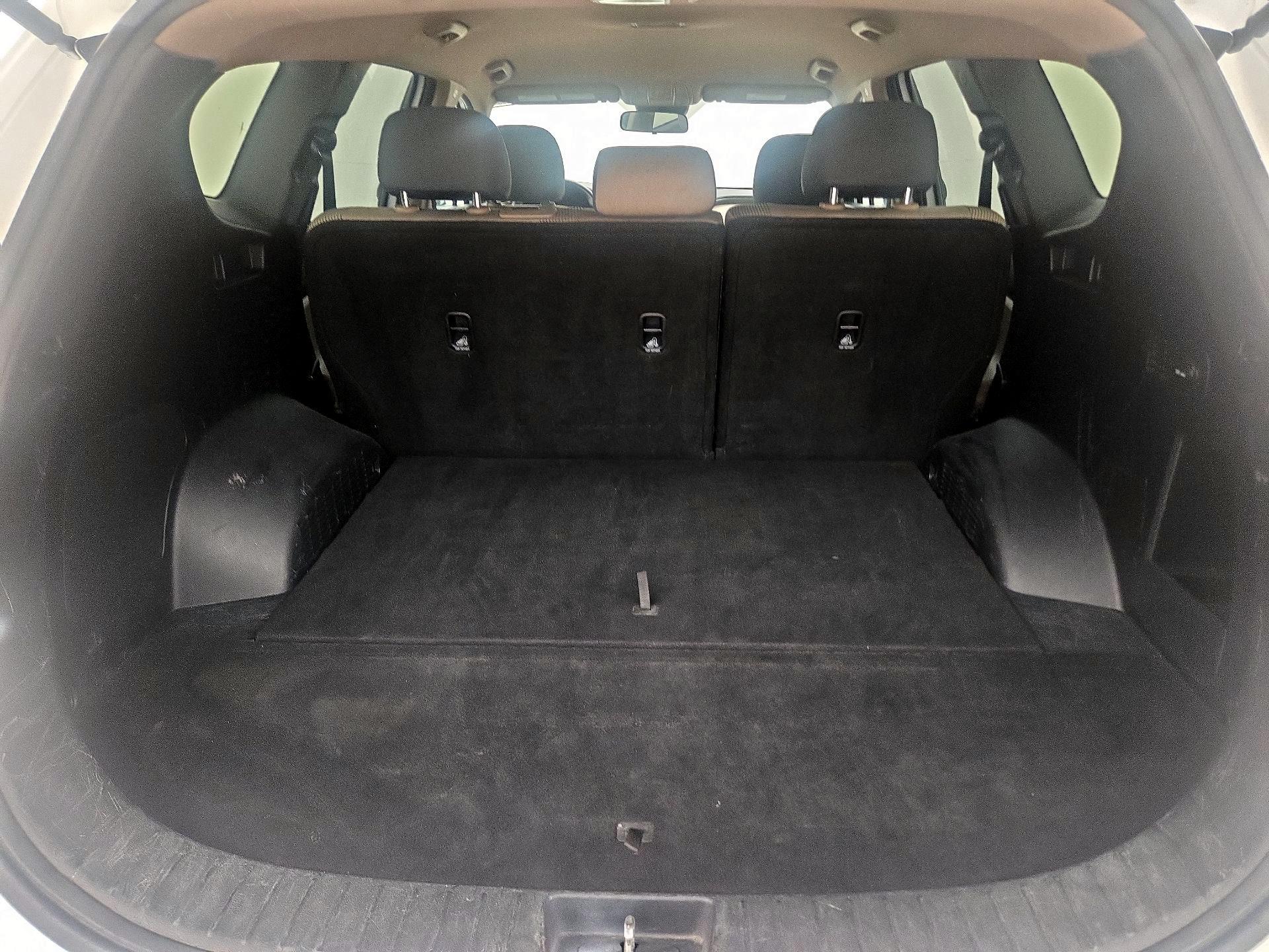 Thumbnail: 2019 Hyundai Santa Fe - 20