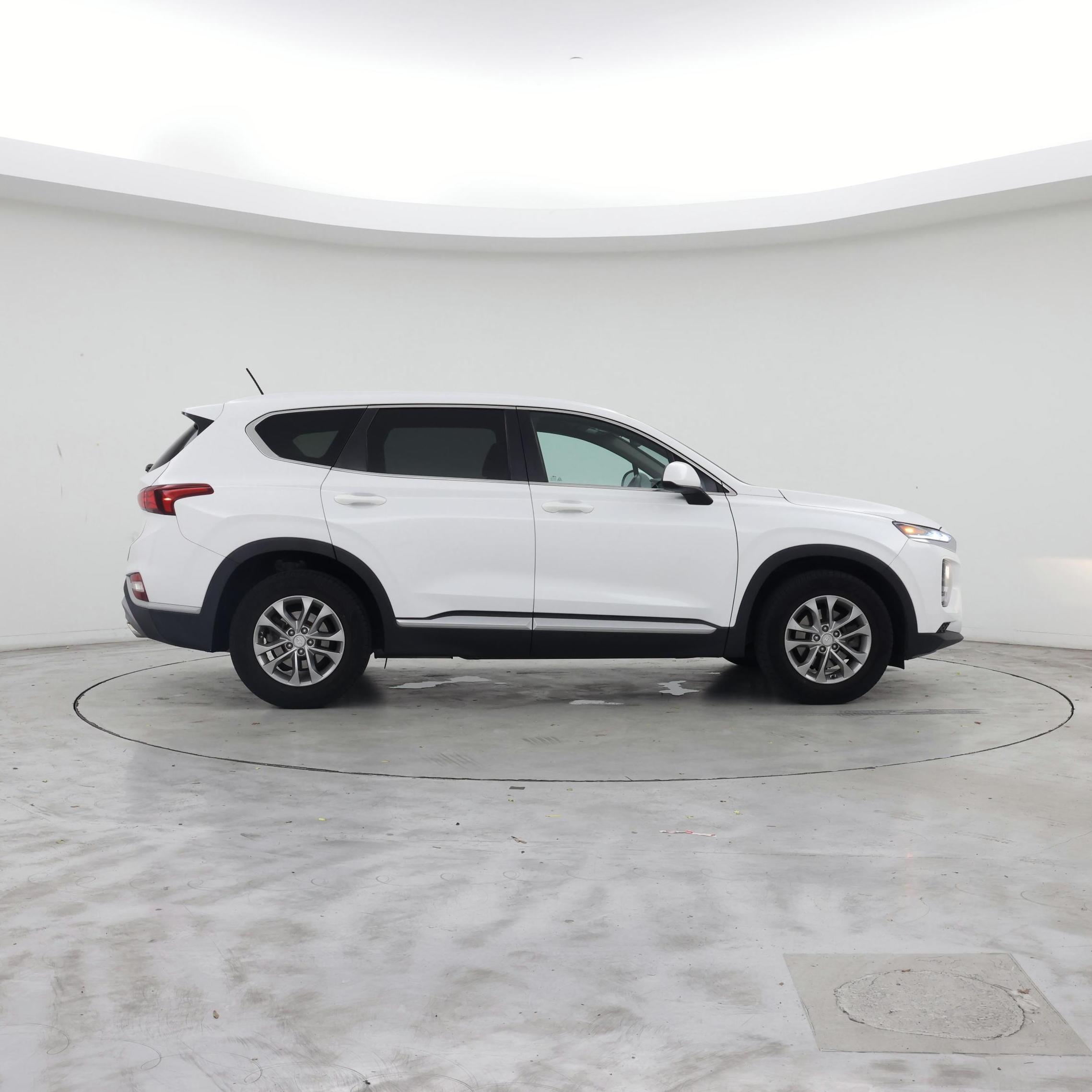 Thumbnail: 2019 Hyundai Santa Fe - 7
