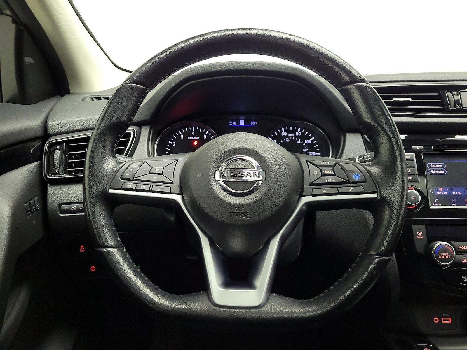 2021 Nissan Rogue Sport SL - Photo 11