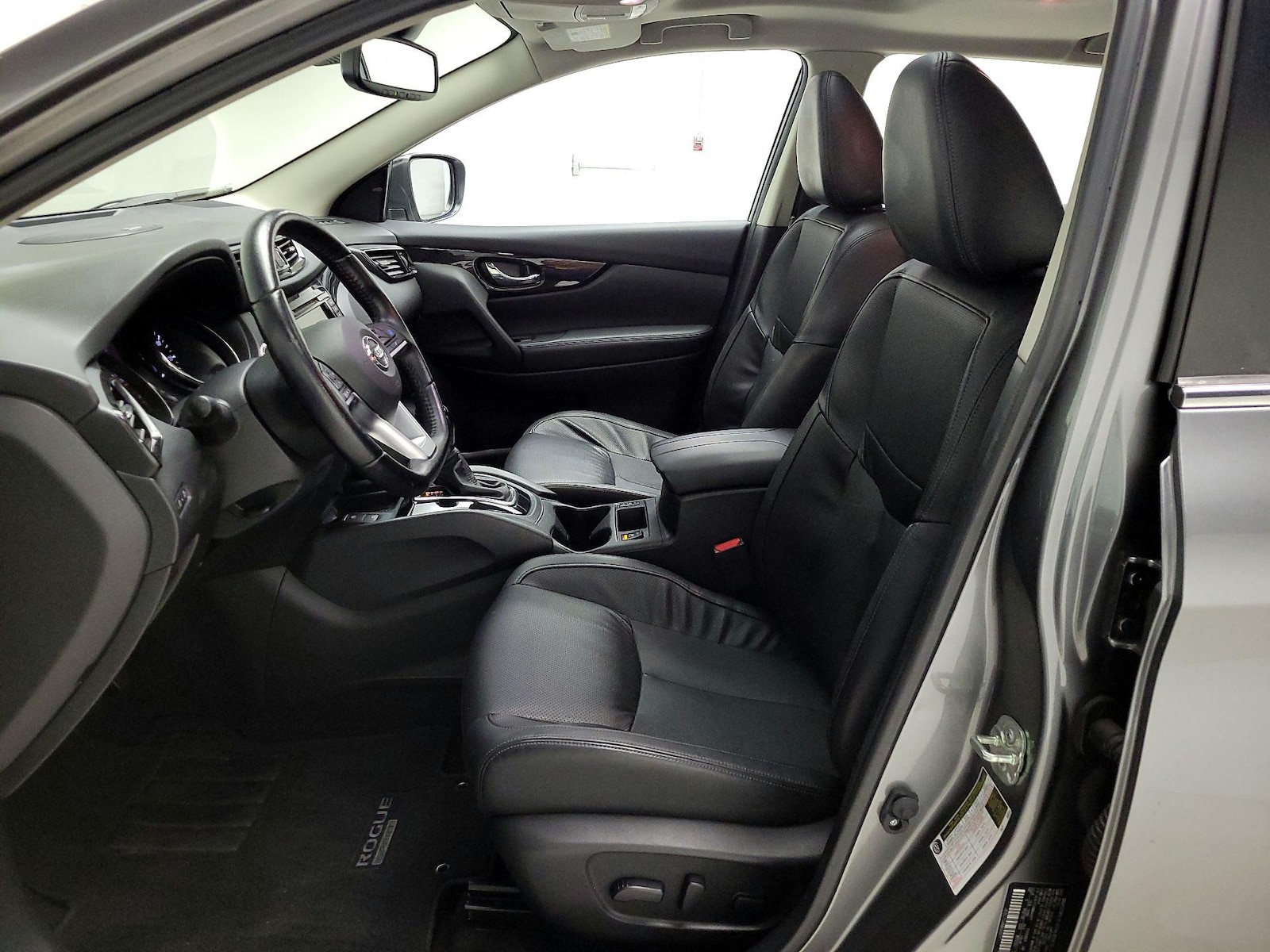 2021 Nissan Rogue Sport SL - Photo 12