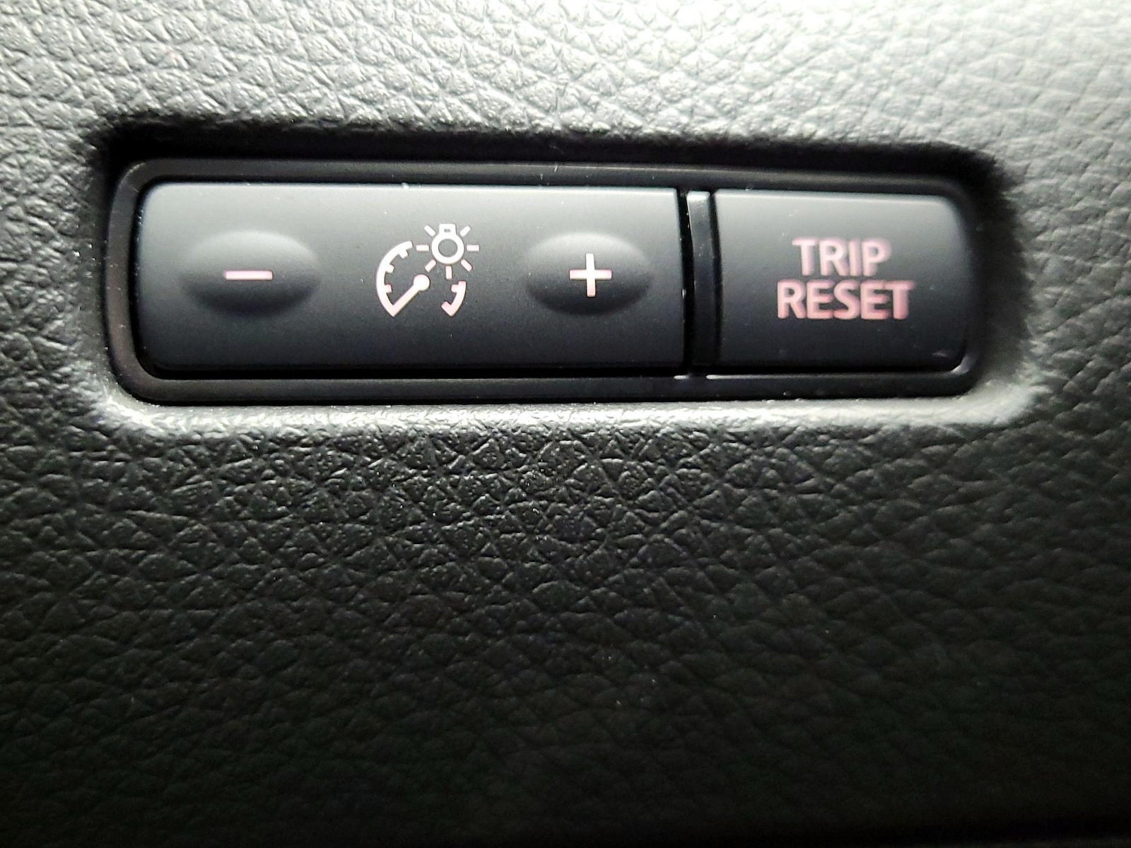 2021 Nissan Rogue Sport SL - Photo 14