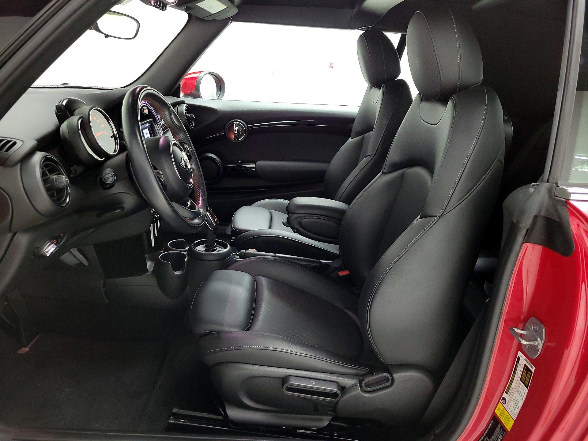 Thumbnail: 2020 MINI Cooper - 11